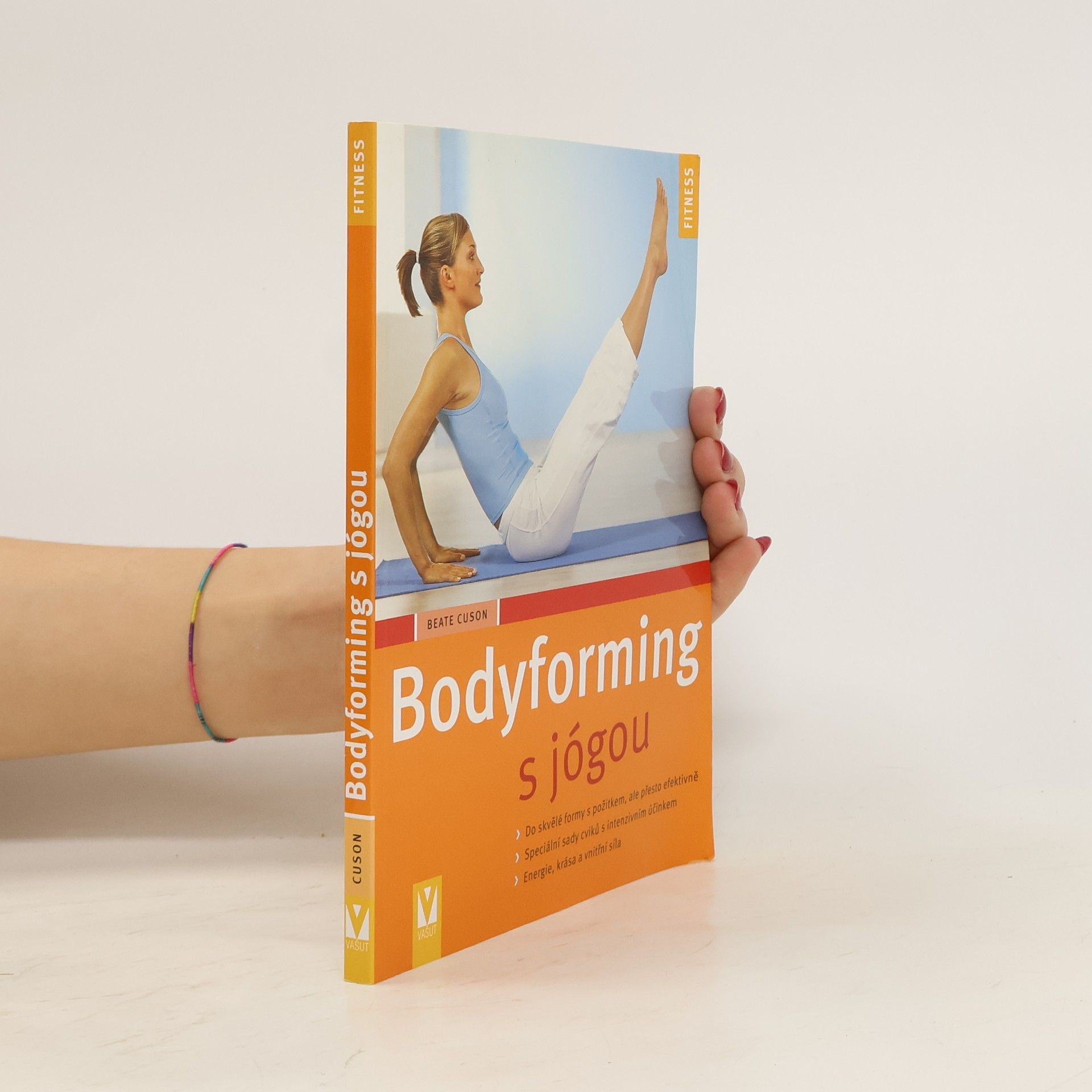 Beate Cuson Bodyforming s jógou