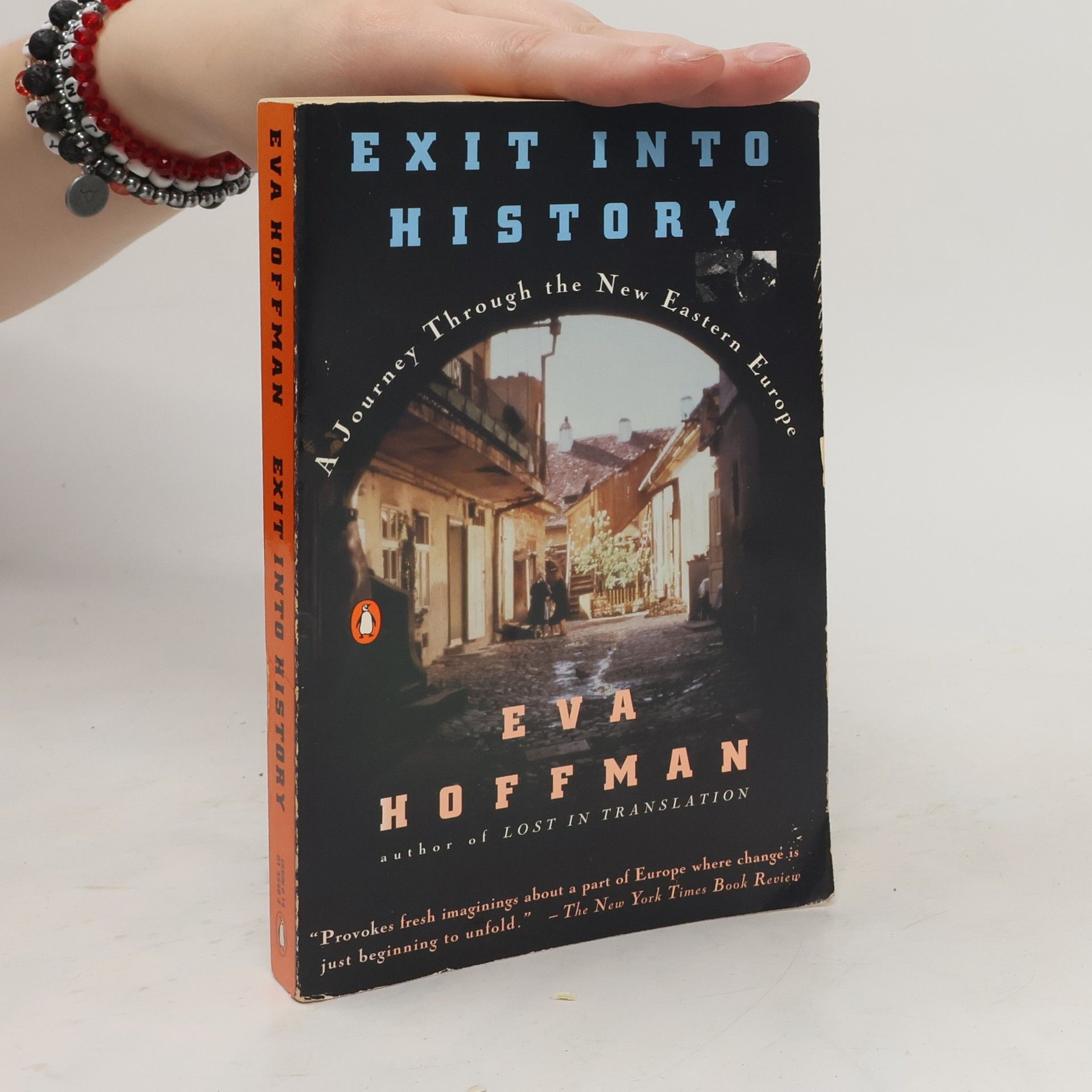 Eva Hoffman Exit into History