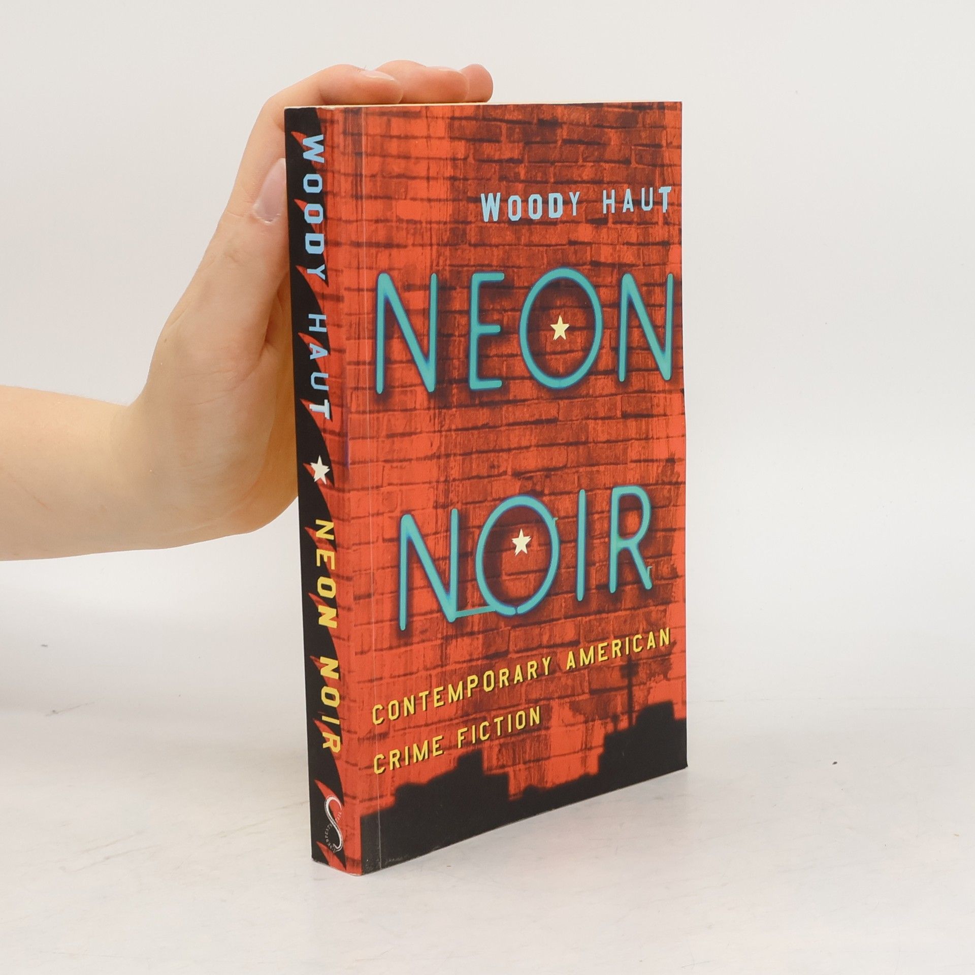 Woody Haut Neon Noir