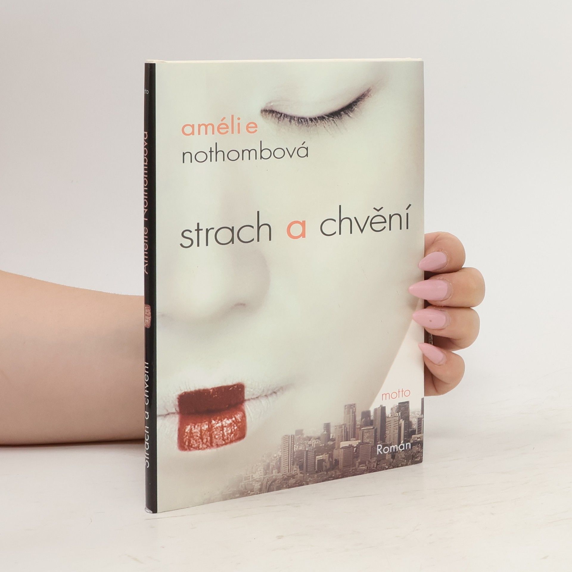 Amélie Nothomb Strach a chvění