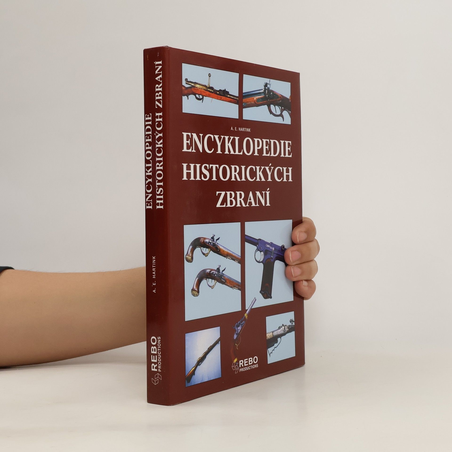 A. E. Hartink Encyklopedie historických zbraní