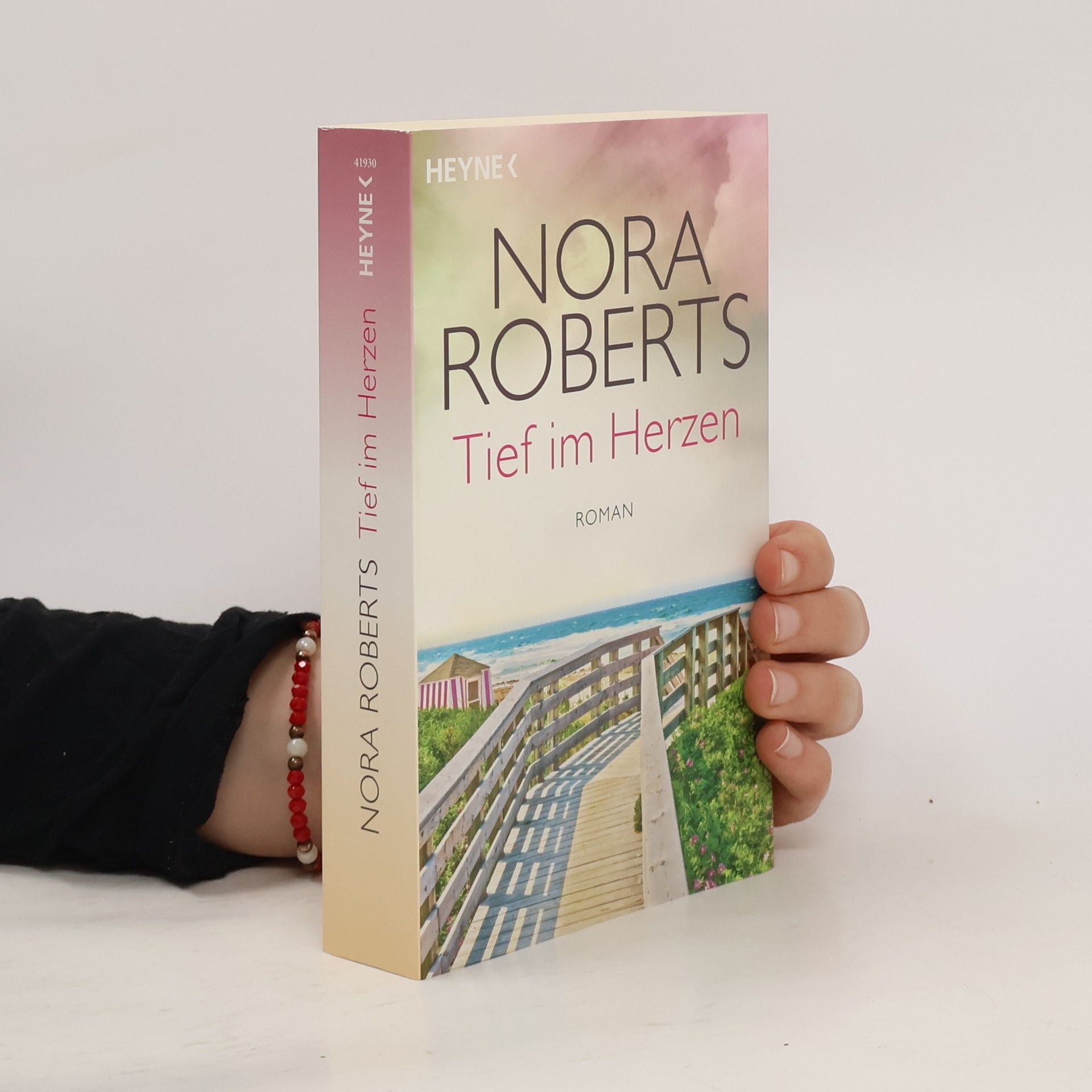 Nora Roberts Tief im Herzen
