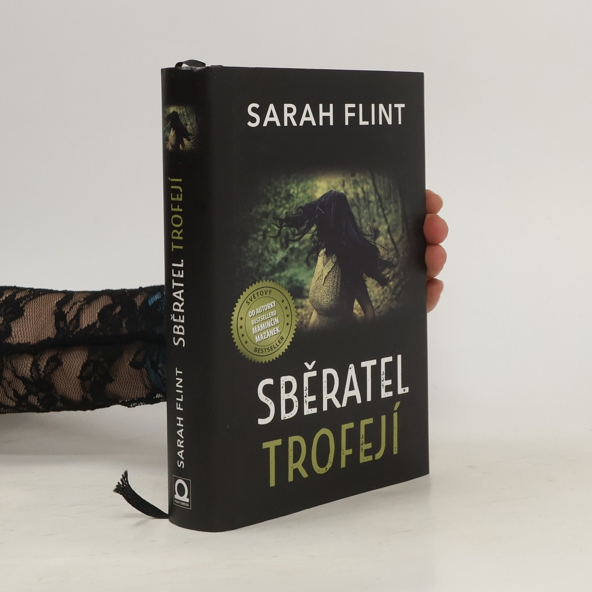 Sarah Flint Sběratel trofejí