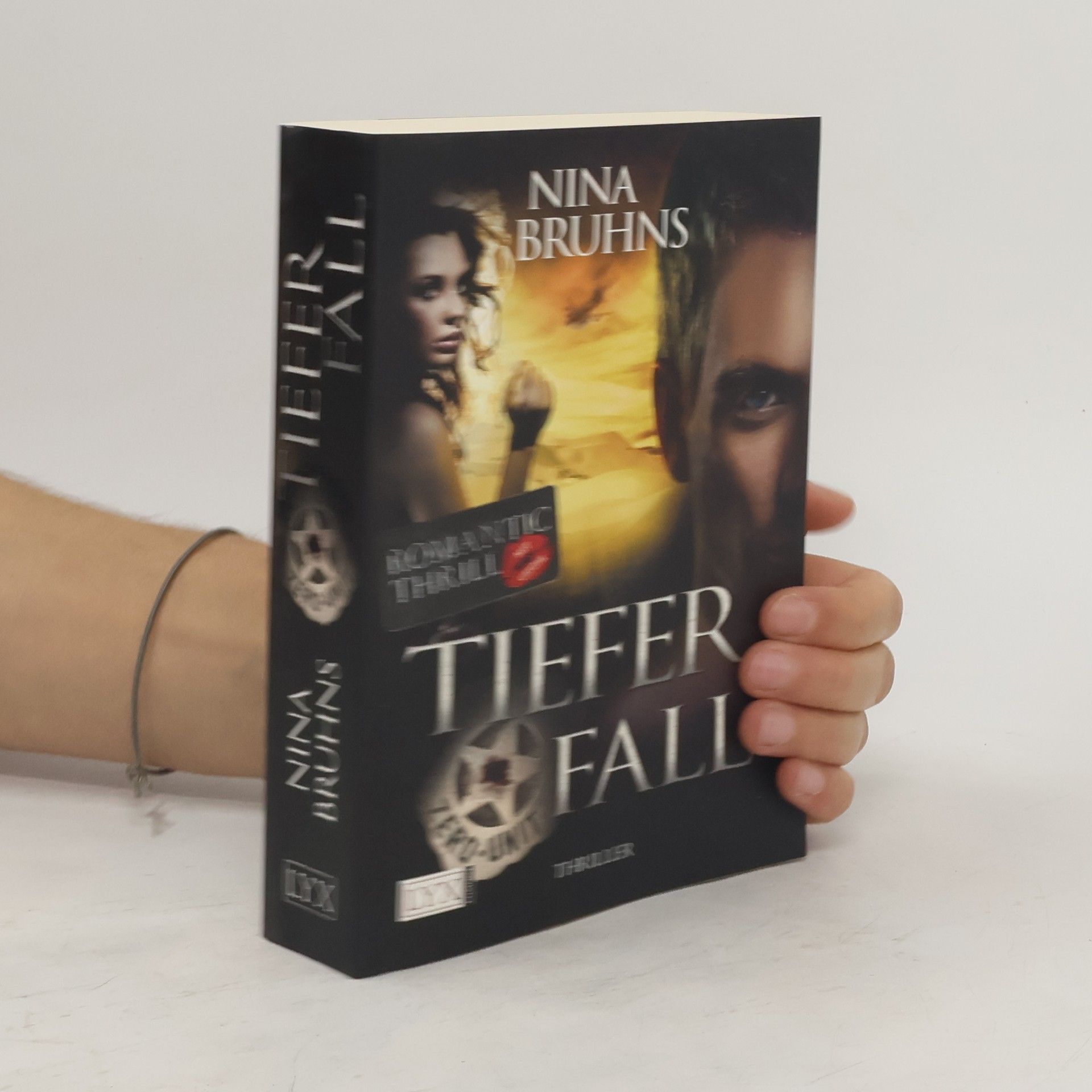 Nina Bruhns Tiefer Fall