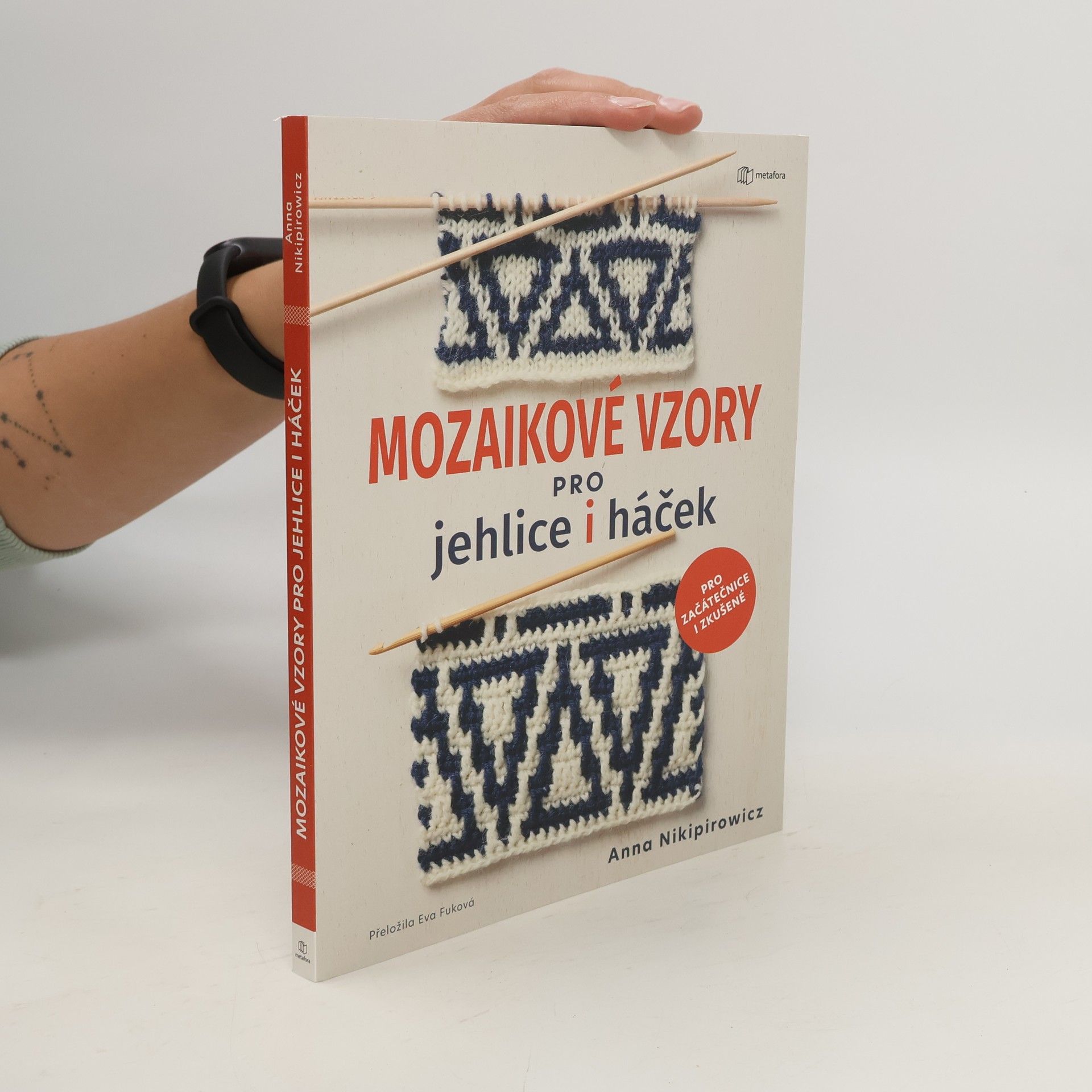 Anna Nikipirowicz Mozaikové vzory pro jehlice i háček