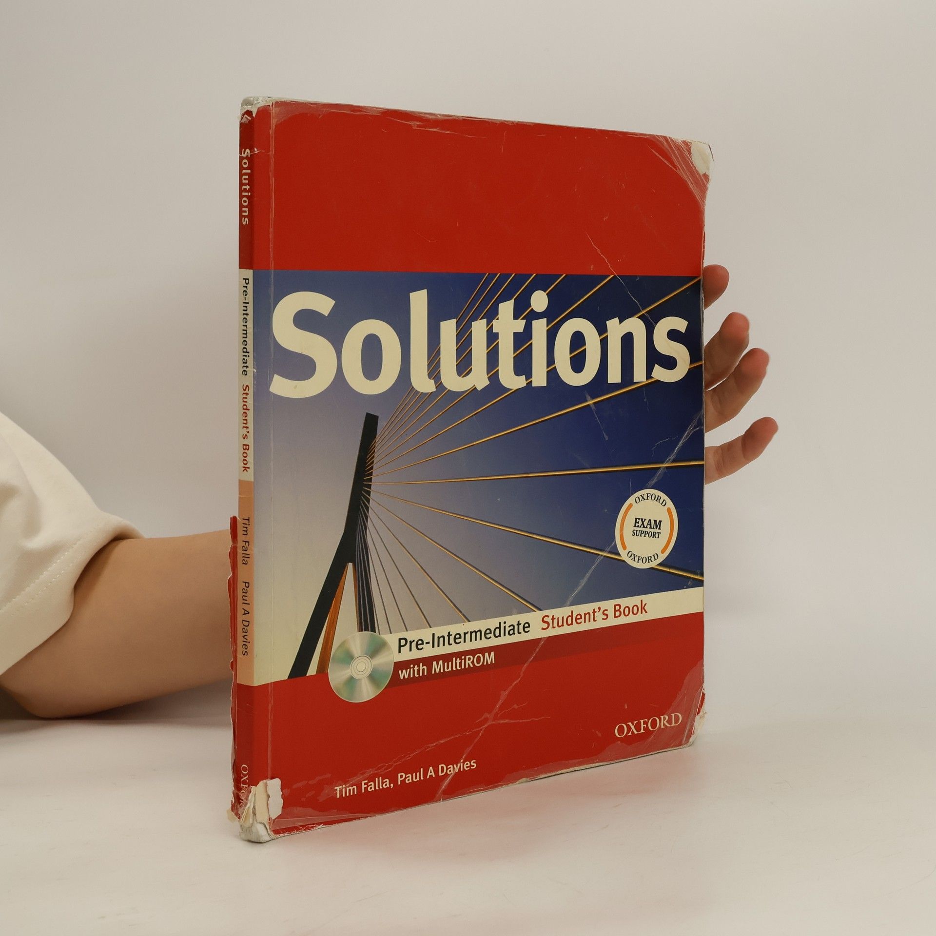Tim Falla Solutions Pre-intermediate Student´s Book + CD-ROM (International Edition)