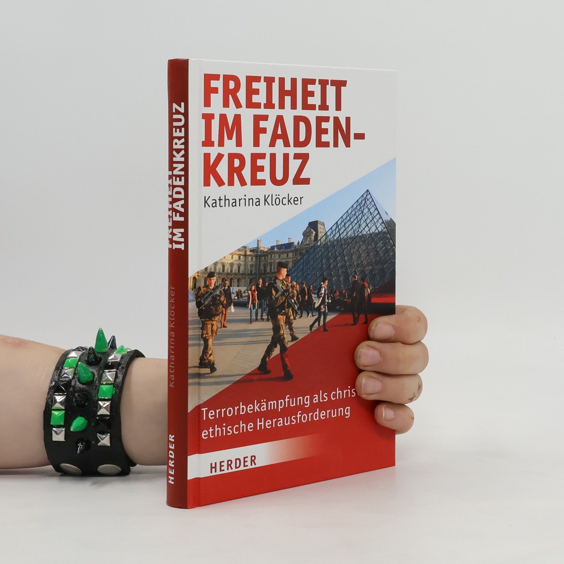 Katharina Klöcker Freiheit im Fadenkreuz
