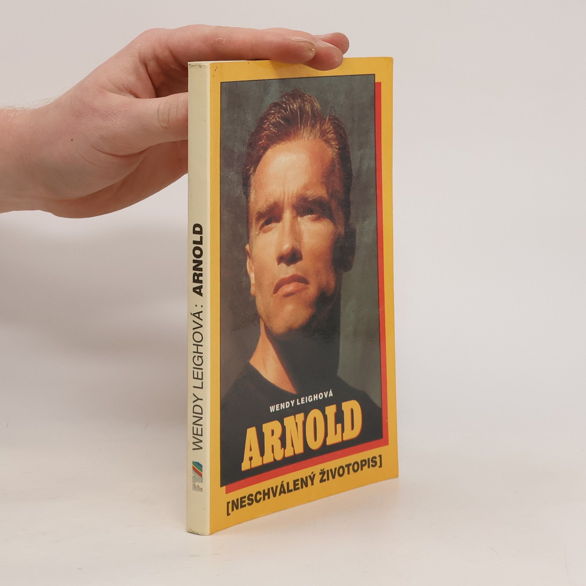 Wendy Leigh Arnold. Neschválený životopis
