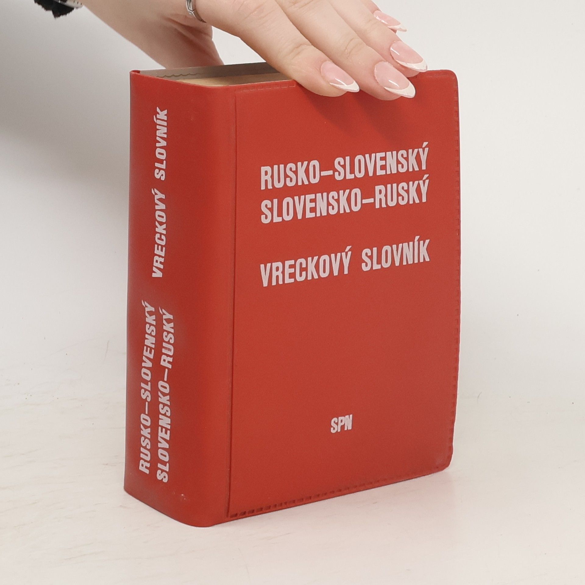 M. Filkusová Rusko-slovenský a slovensko-ruský vreckový slovník