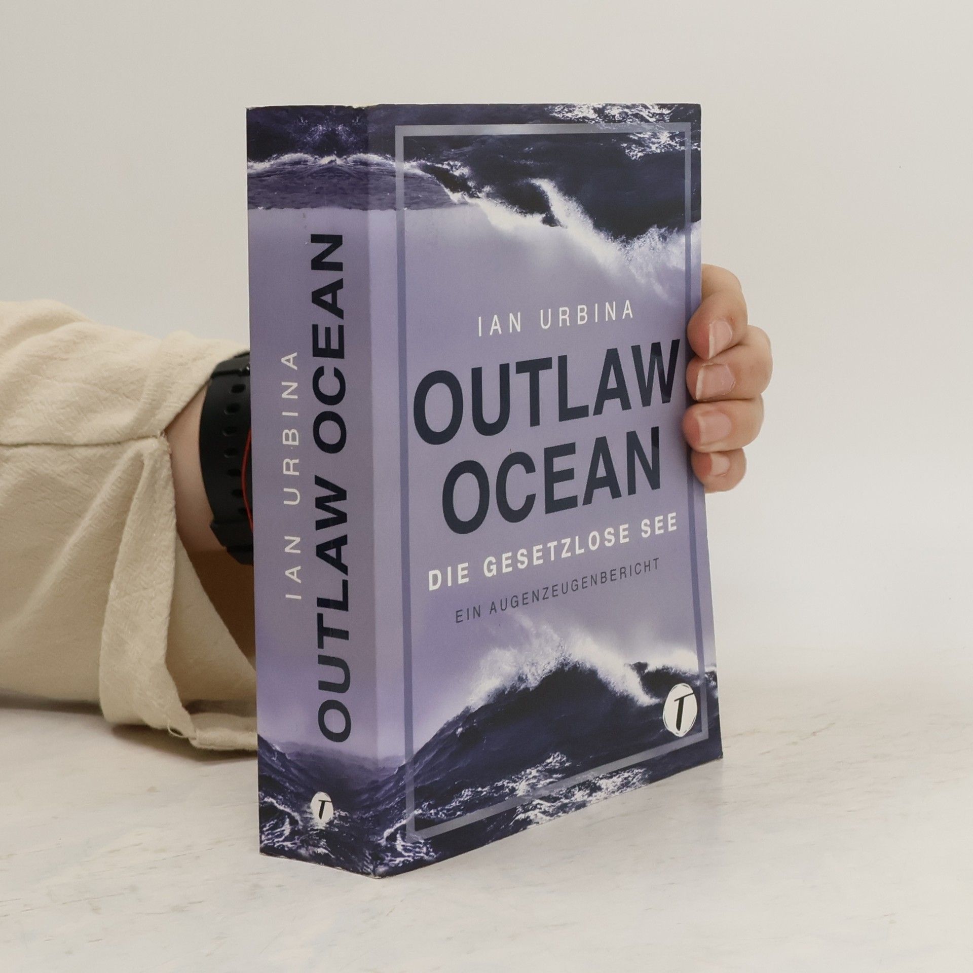 Ian Urbina Outlaw Ocean