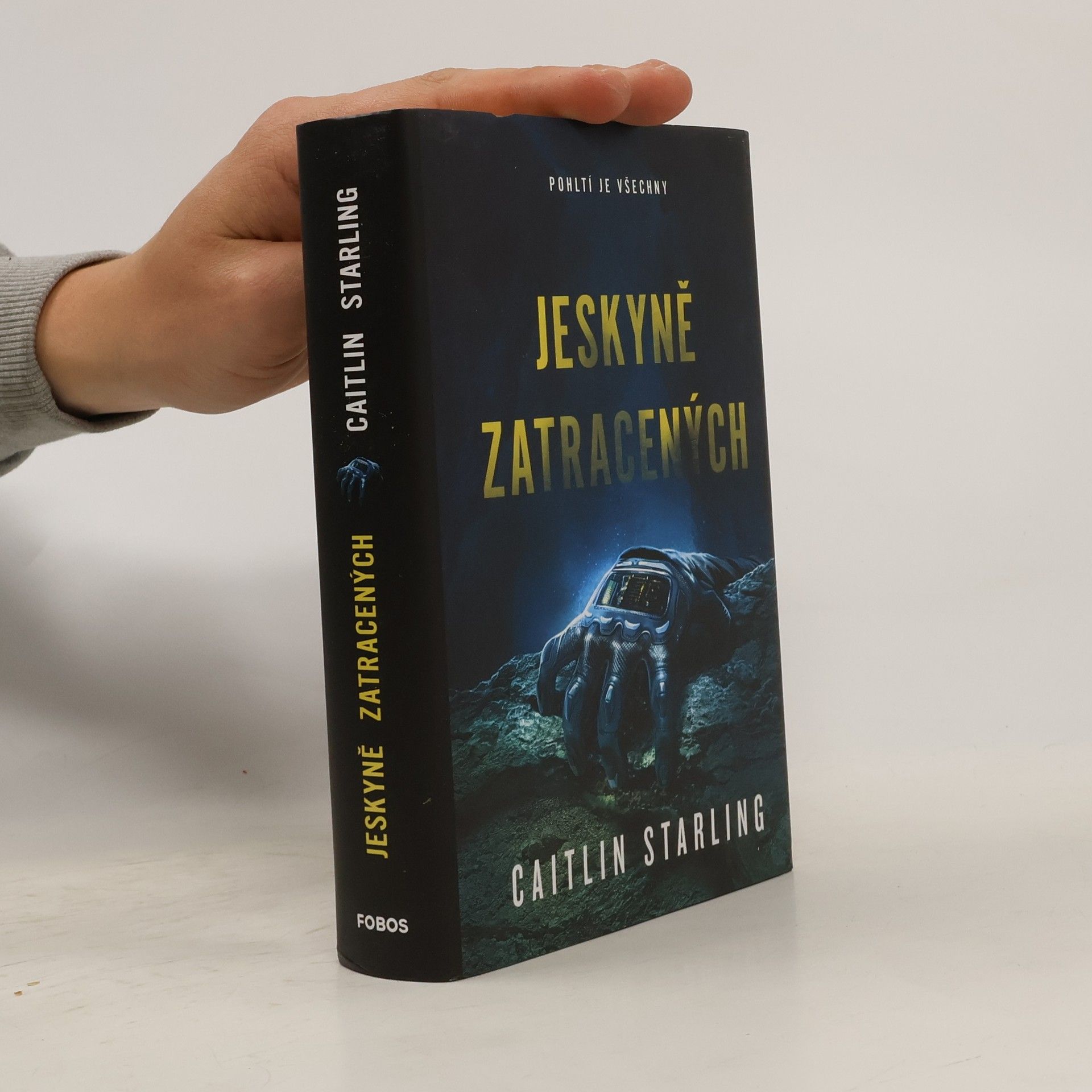 Caitlin Starling Jeskyně zatracených