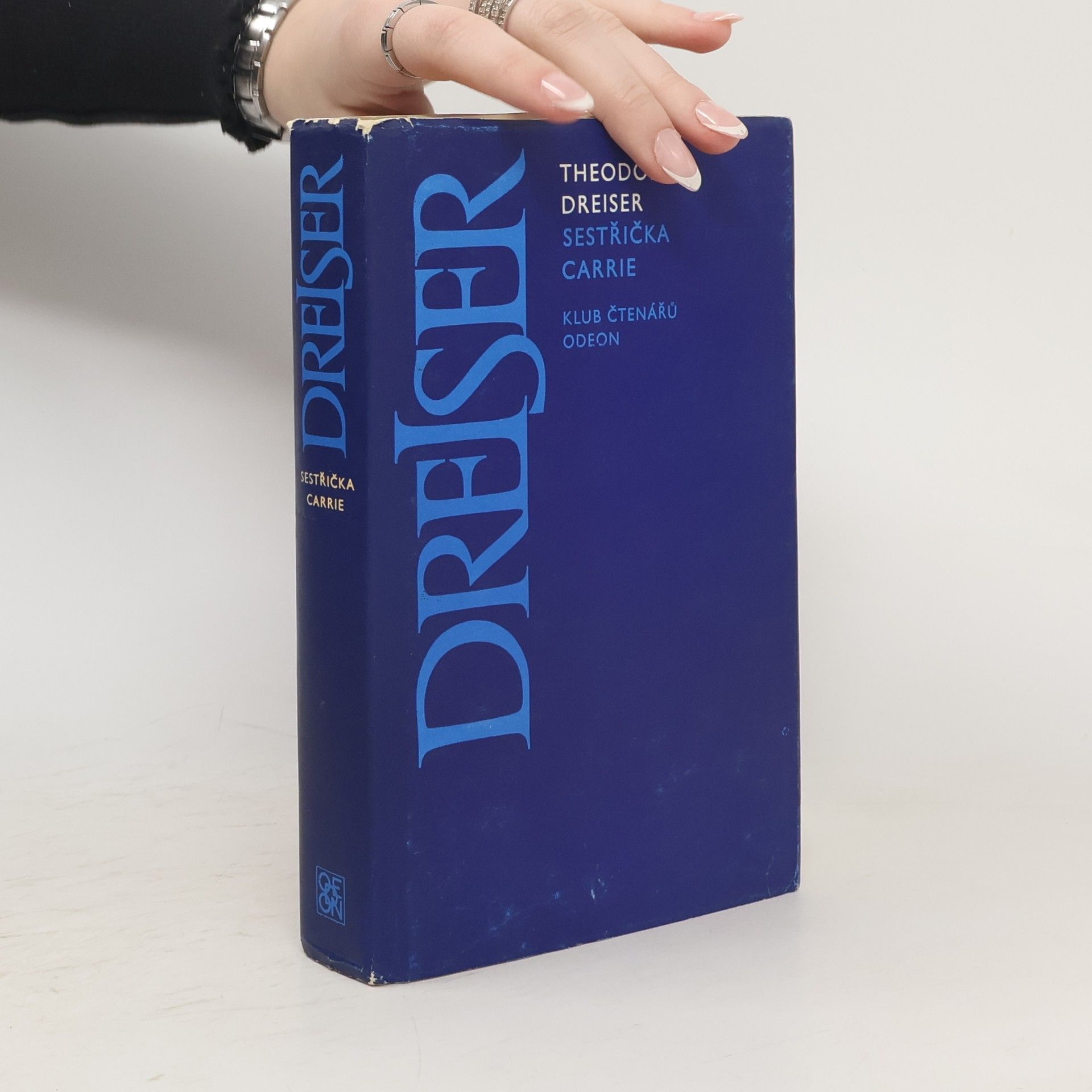 Theodore Dreiser Sestřička Carrie