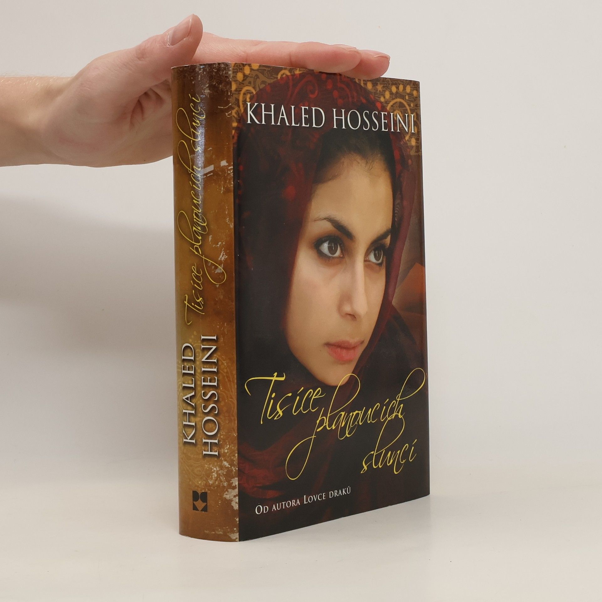 Khaled Hosseini Tisíce planoucích sluncí