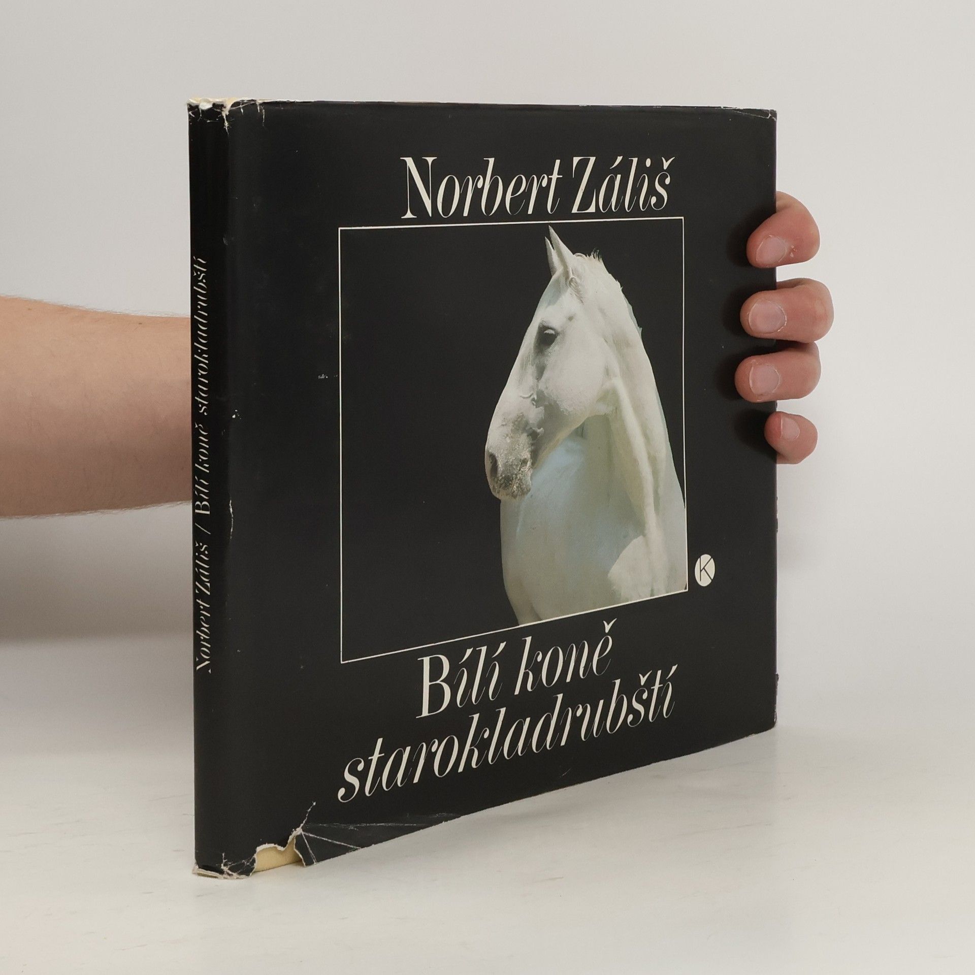 Norbert Záliš Bílí koně starokladrubští