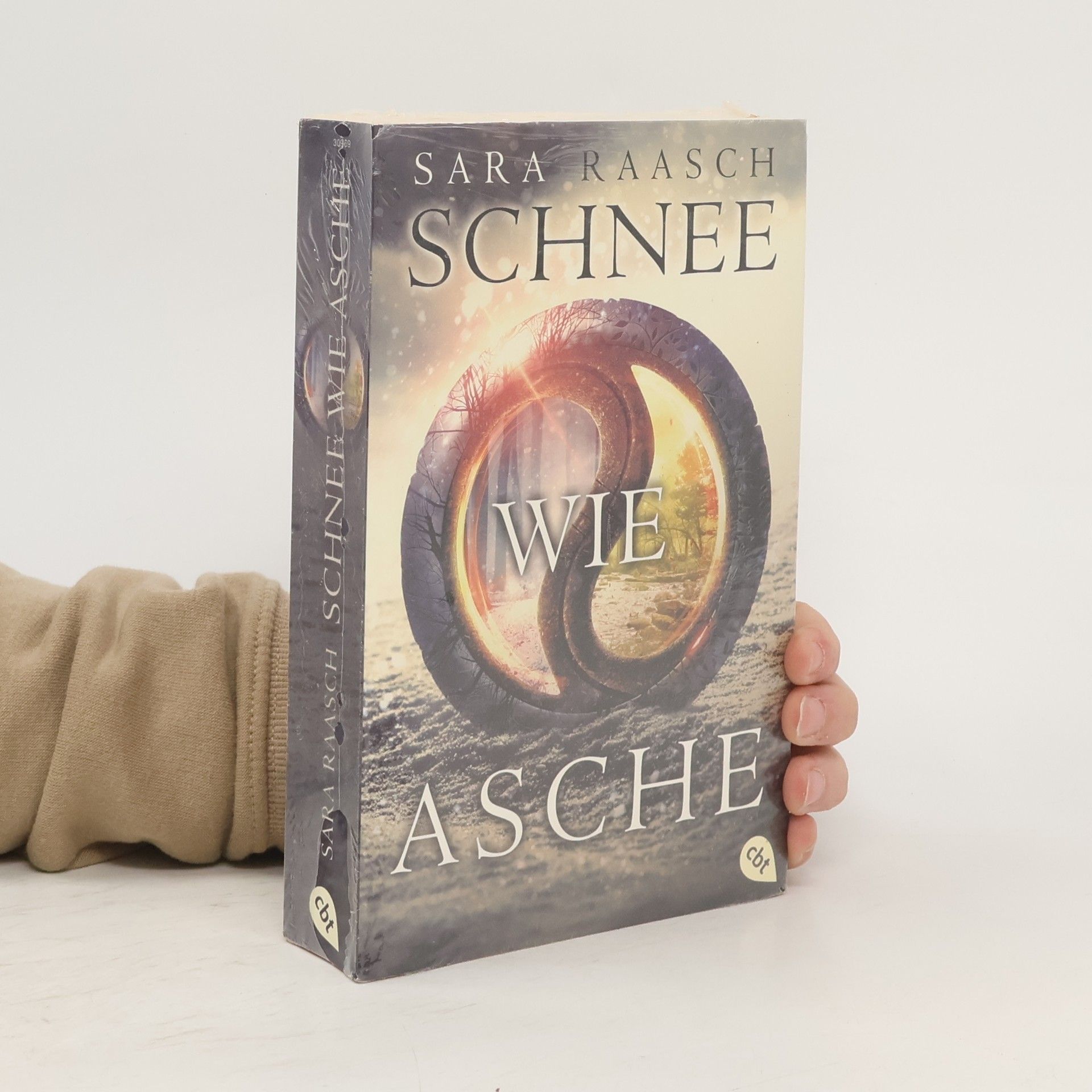 Sara Raash Schnee wie Asche