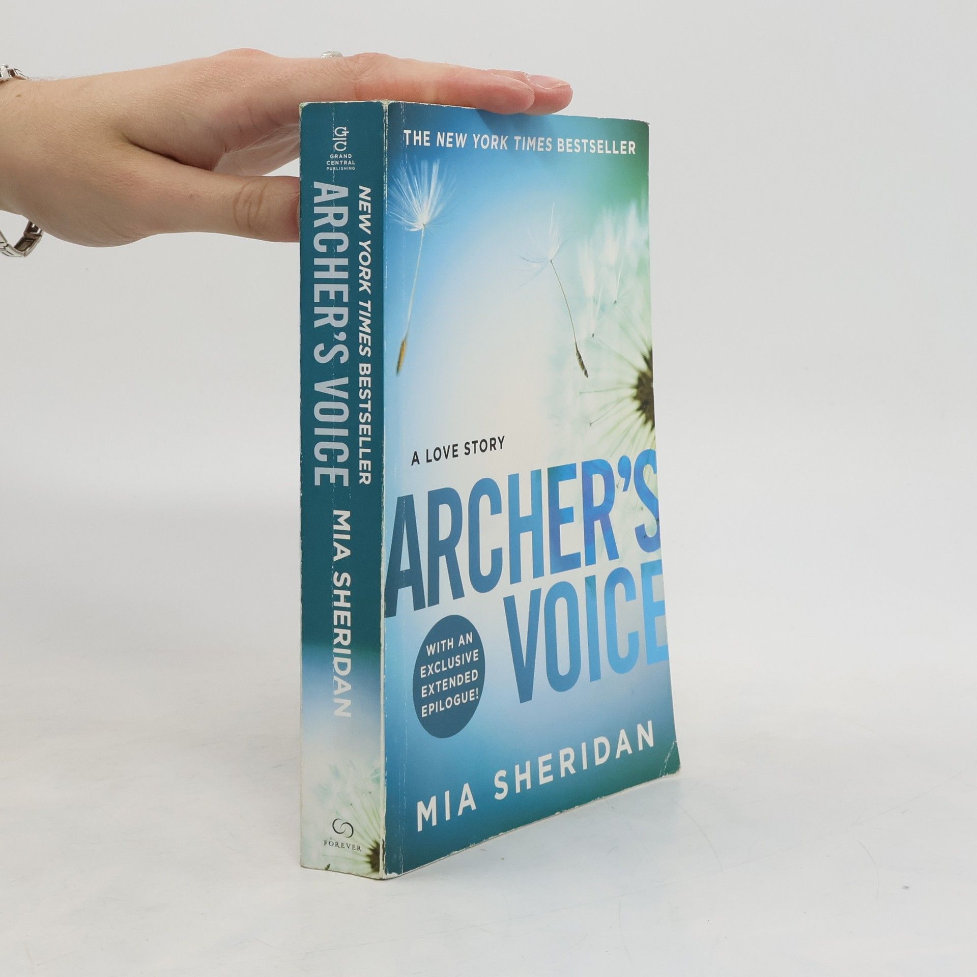 Mia Sheridan Archer's Voice