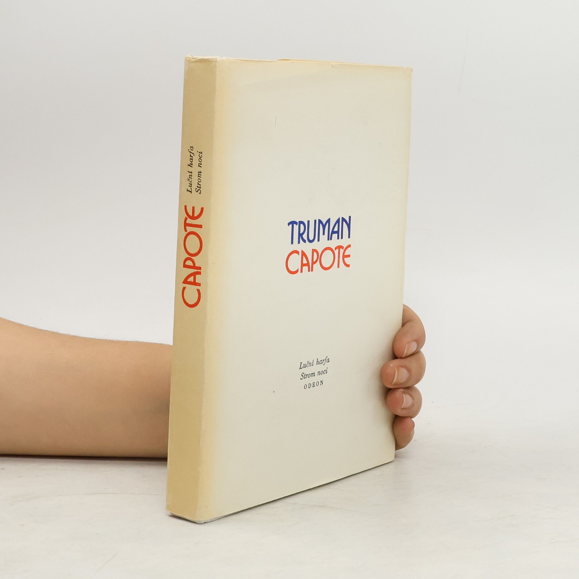 Truman Capote Luční harfa. Strom noci