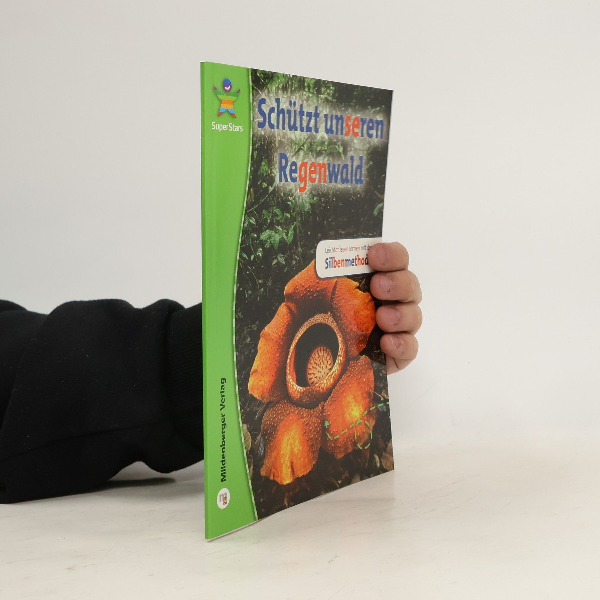 Robert J. Sheehan Schützt unseren Regenwald