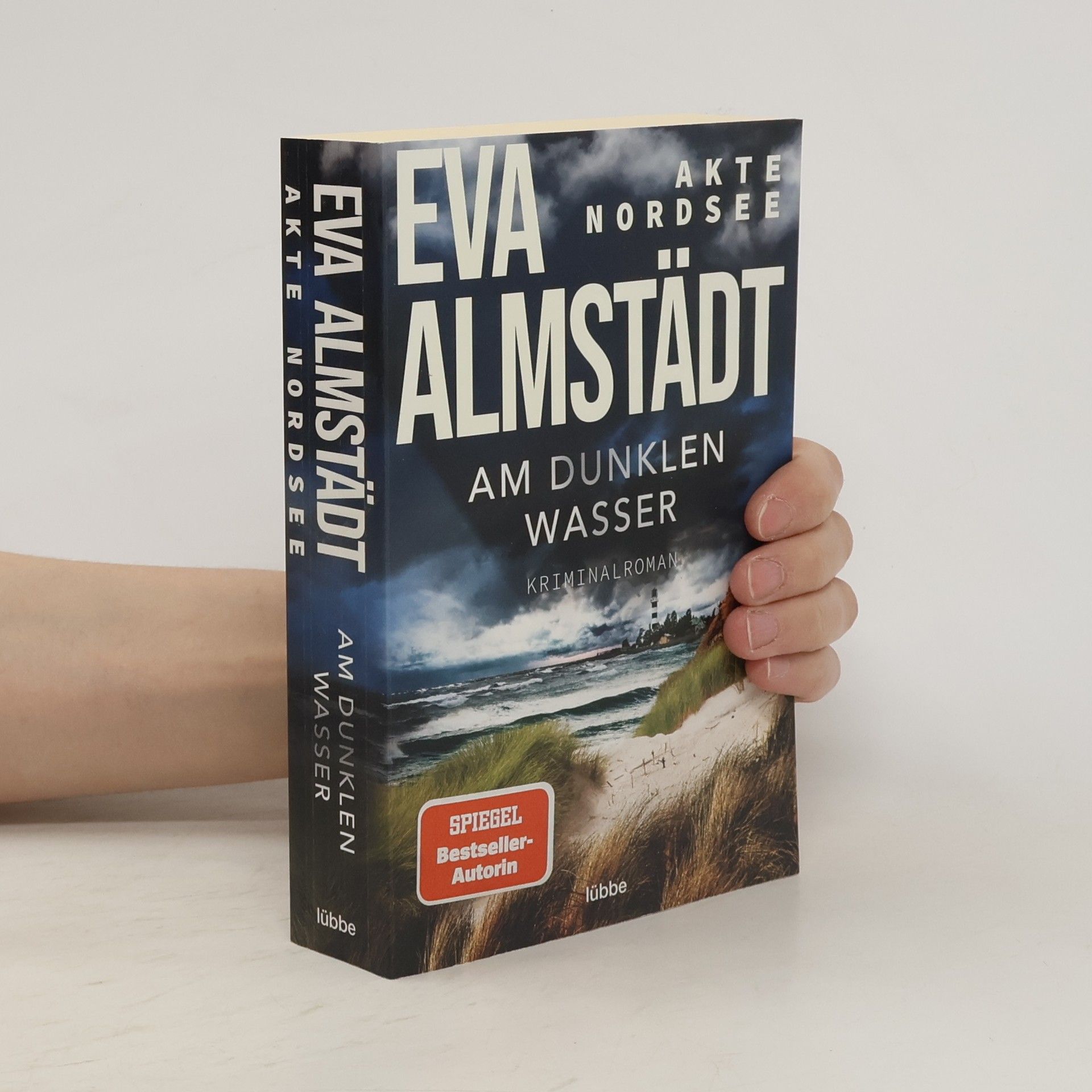 Eva Almstadt Akte Nordsee - am dunklen Wasser