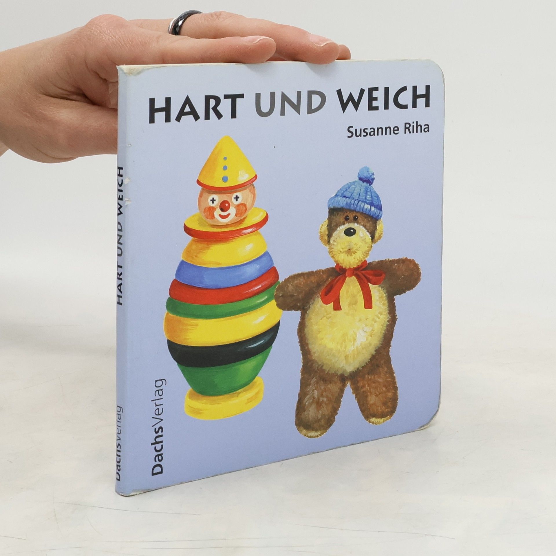 Susanne Riha Hart und weich
