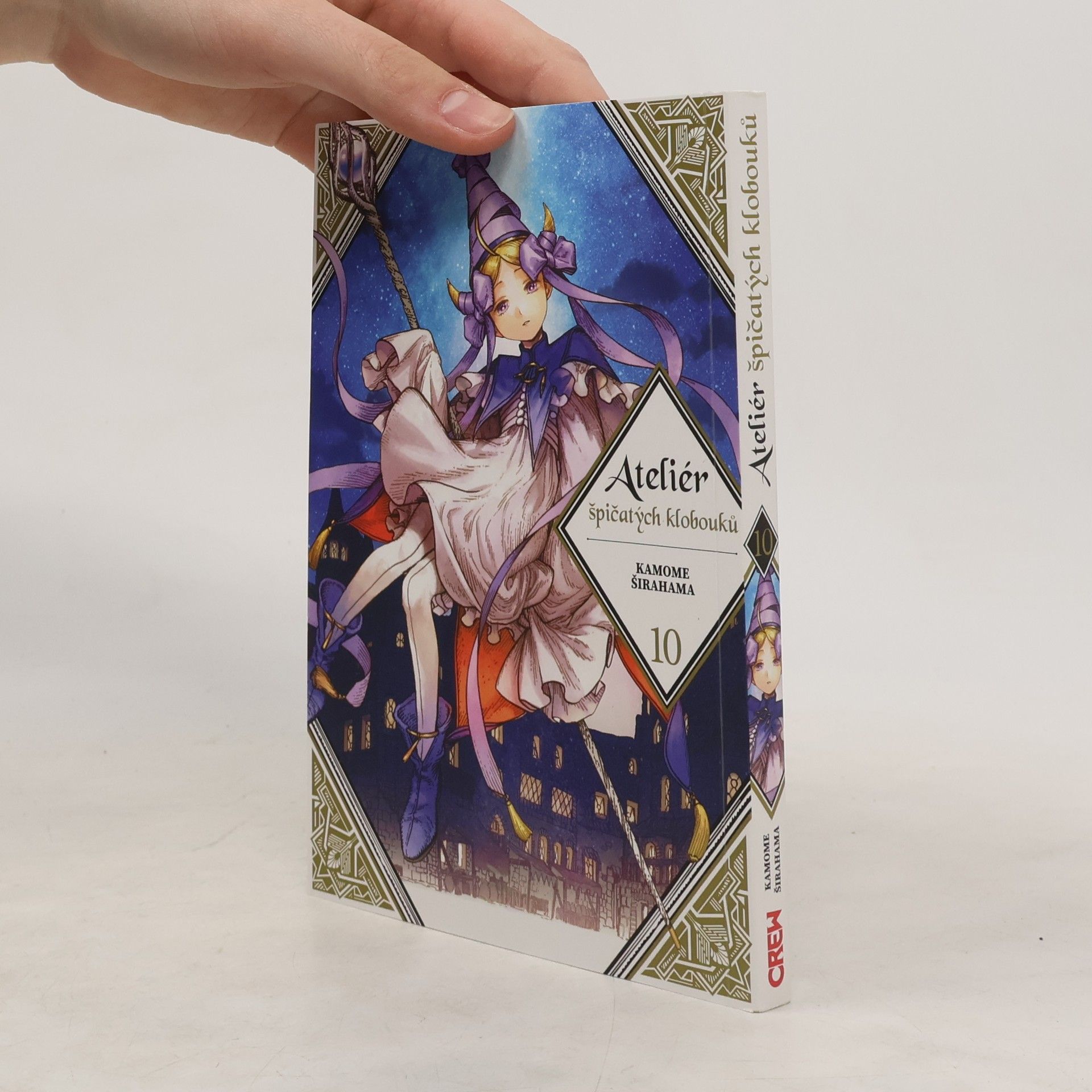 Kamome Shirahama Ateliér špičatých klobouků 10