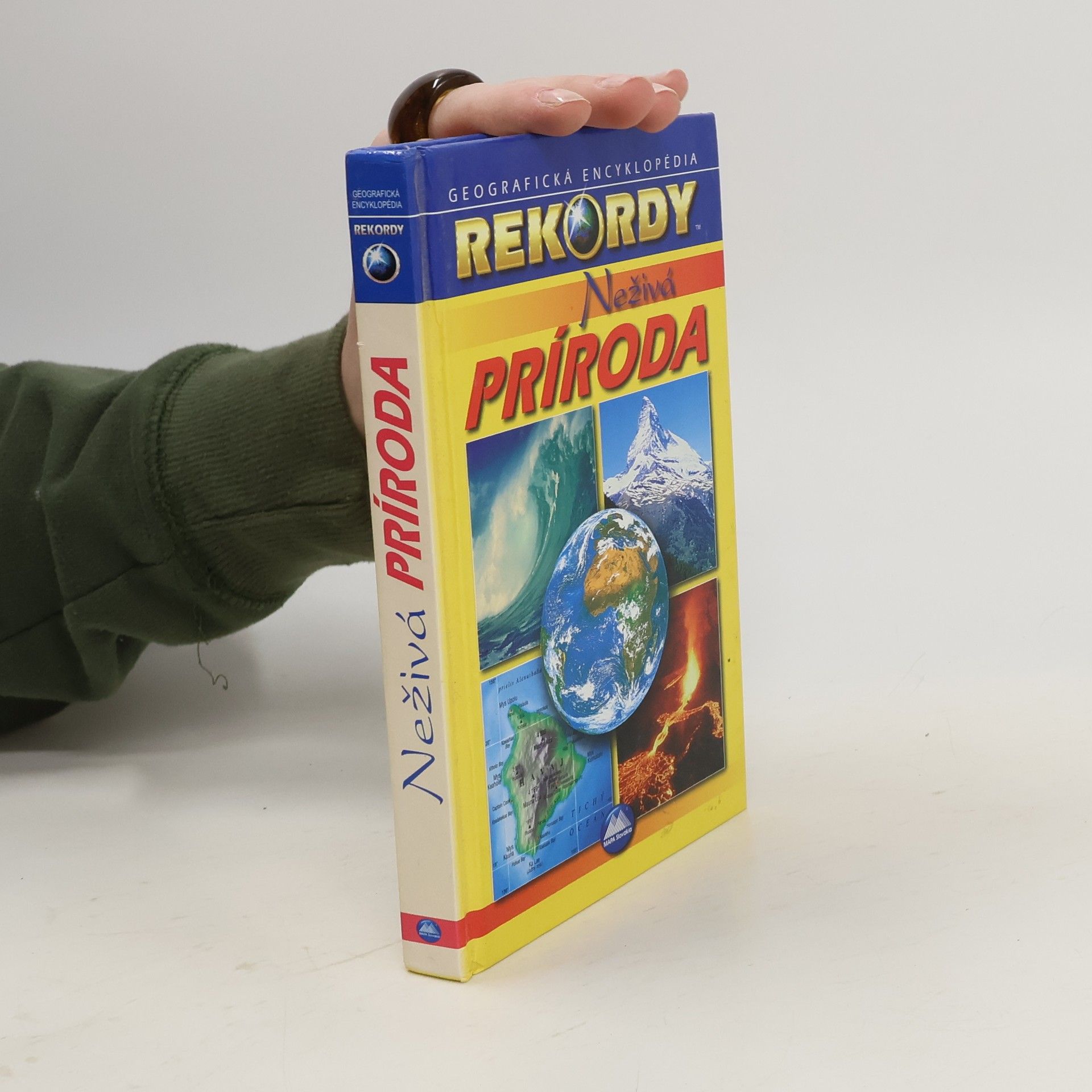 Róbert Čeman Neživá príroda