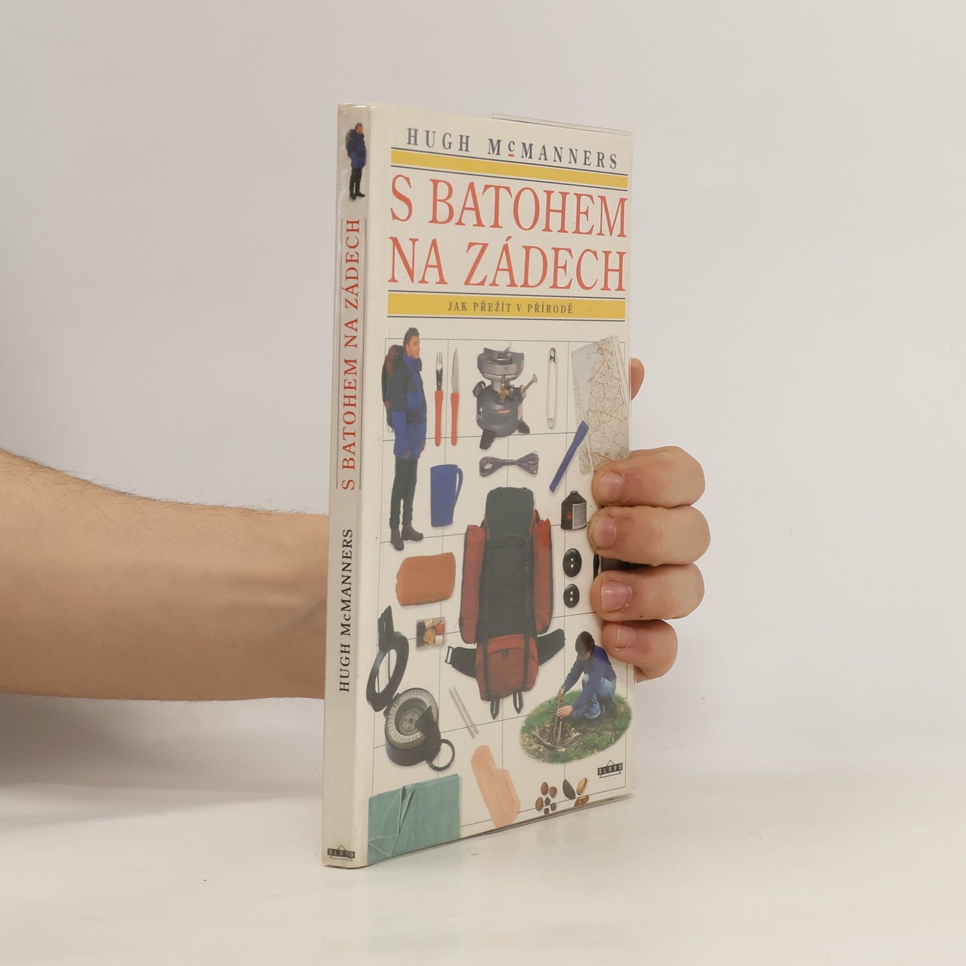 Hugh McManners S batohem na zádech