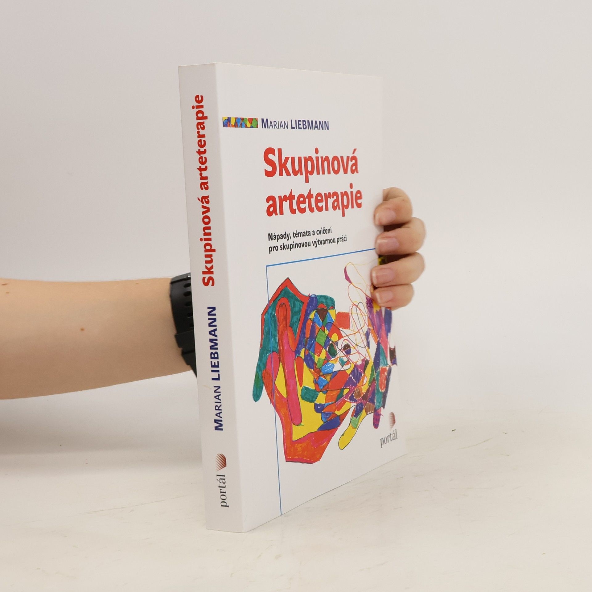 Marian Liebmann Skupinová arteterapie