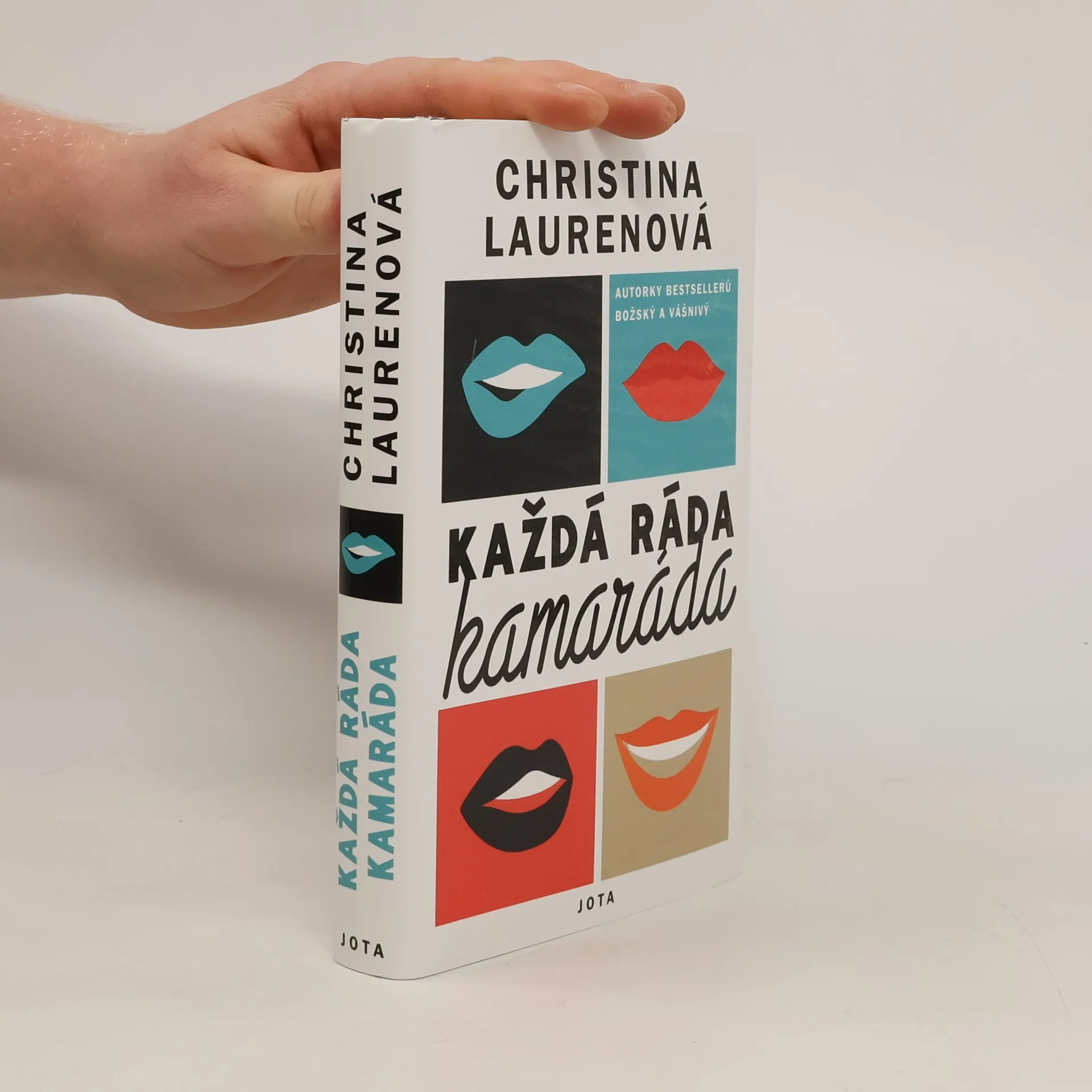Každá ráda kamaráda | Kniha | pevná | Christina Lauren | CS