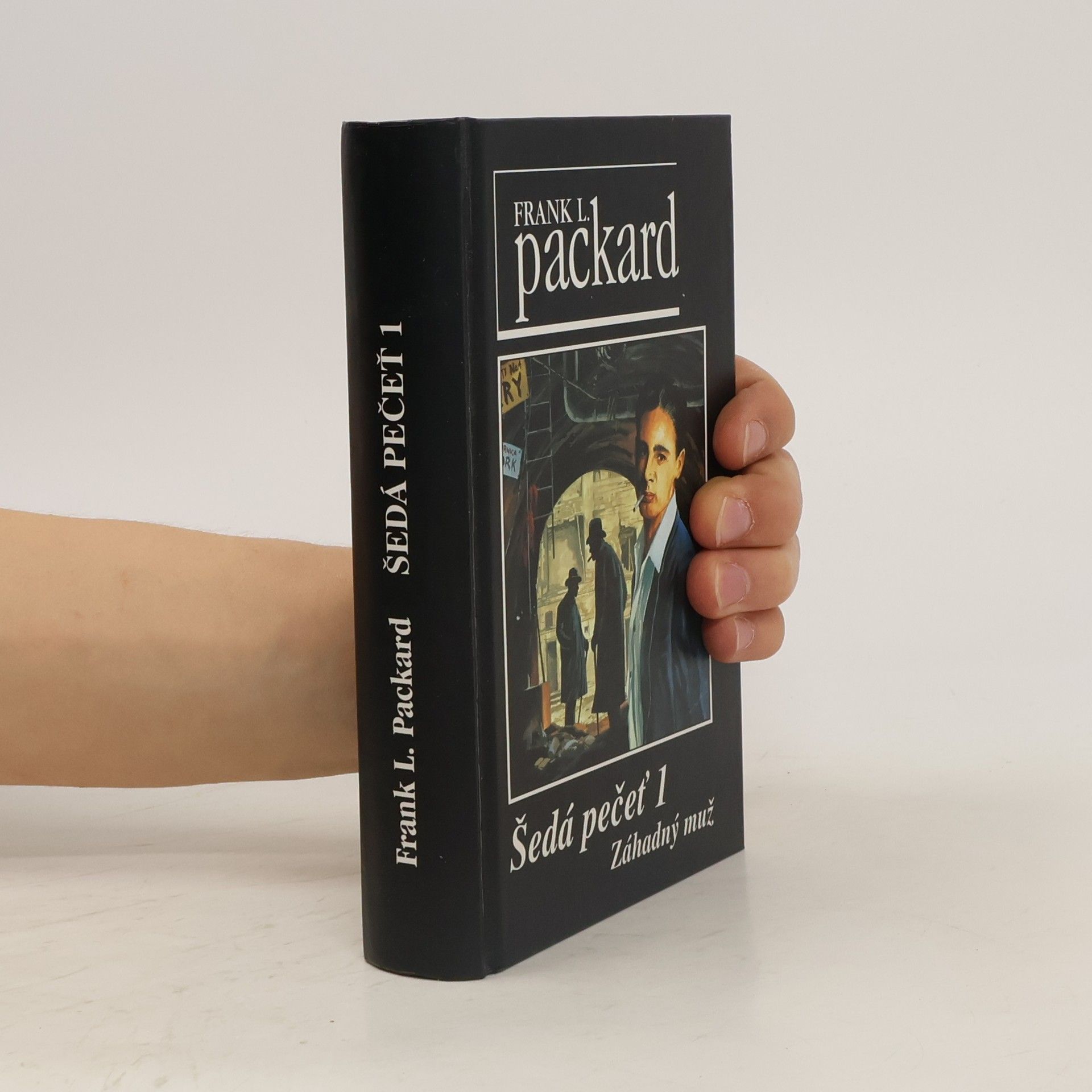Packard Frank L. Šedá pečeť 1. Záhadný muž