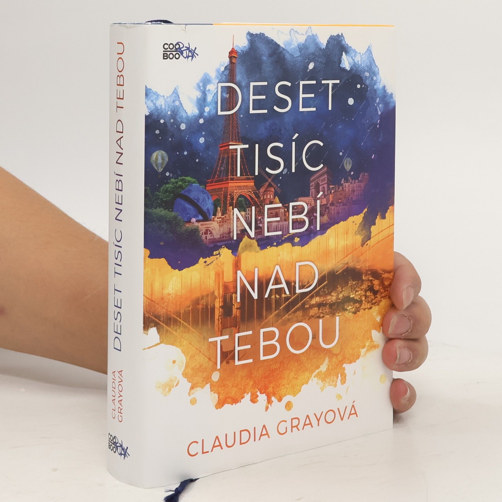 Claudia Gray Deset tisíc nebí nad tebou