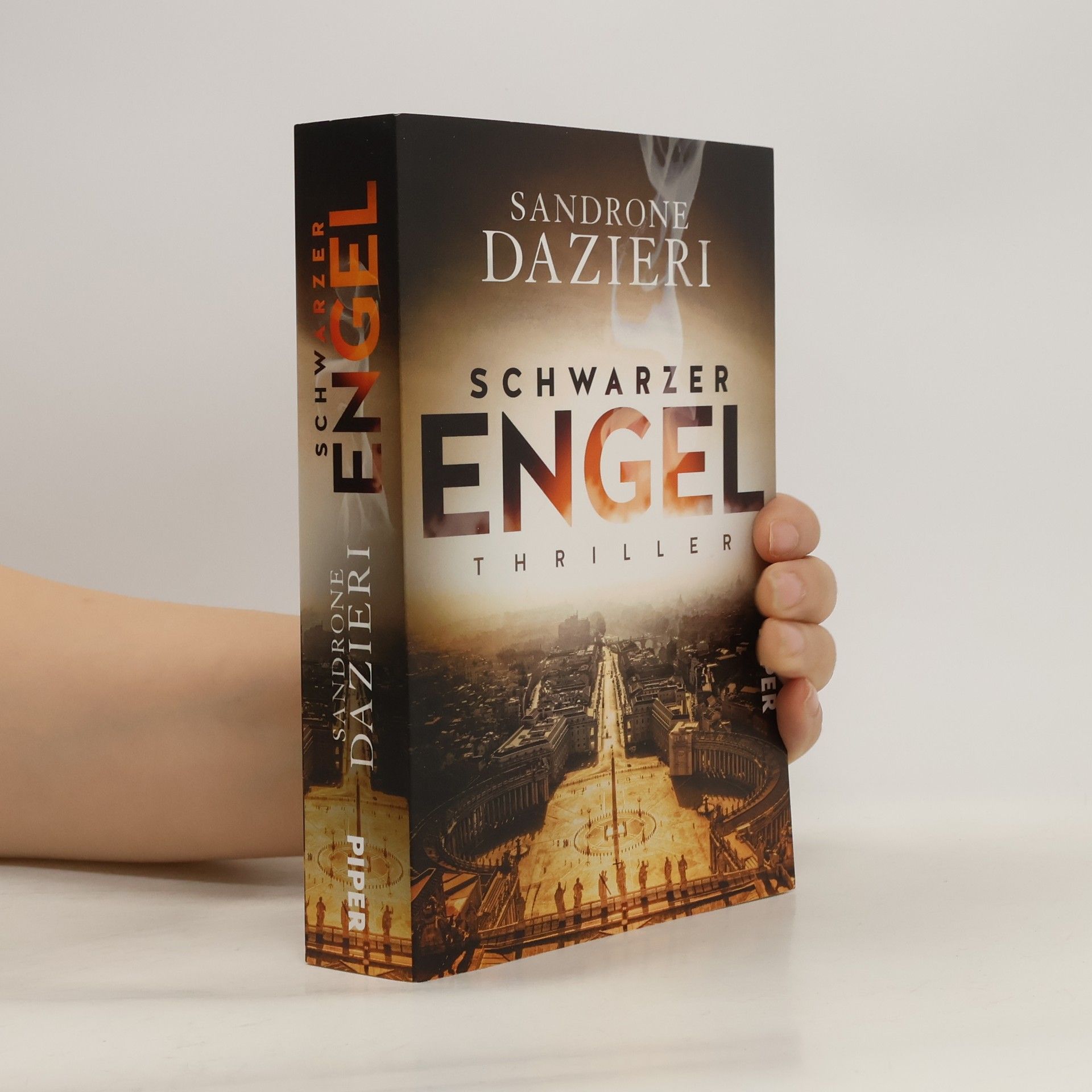 Sandrone Dazieri Schwarzer Engel