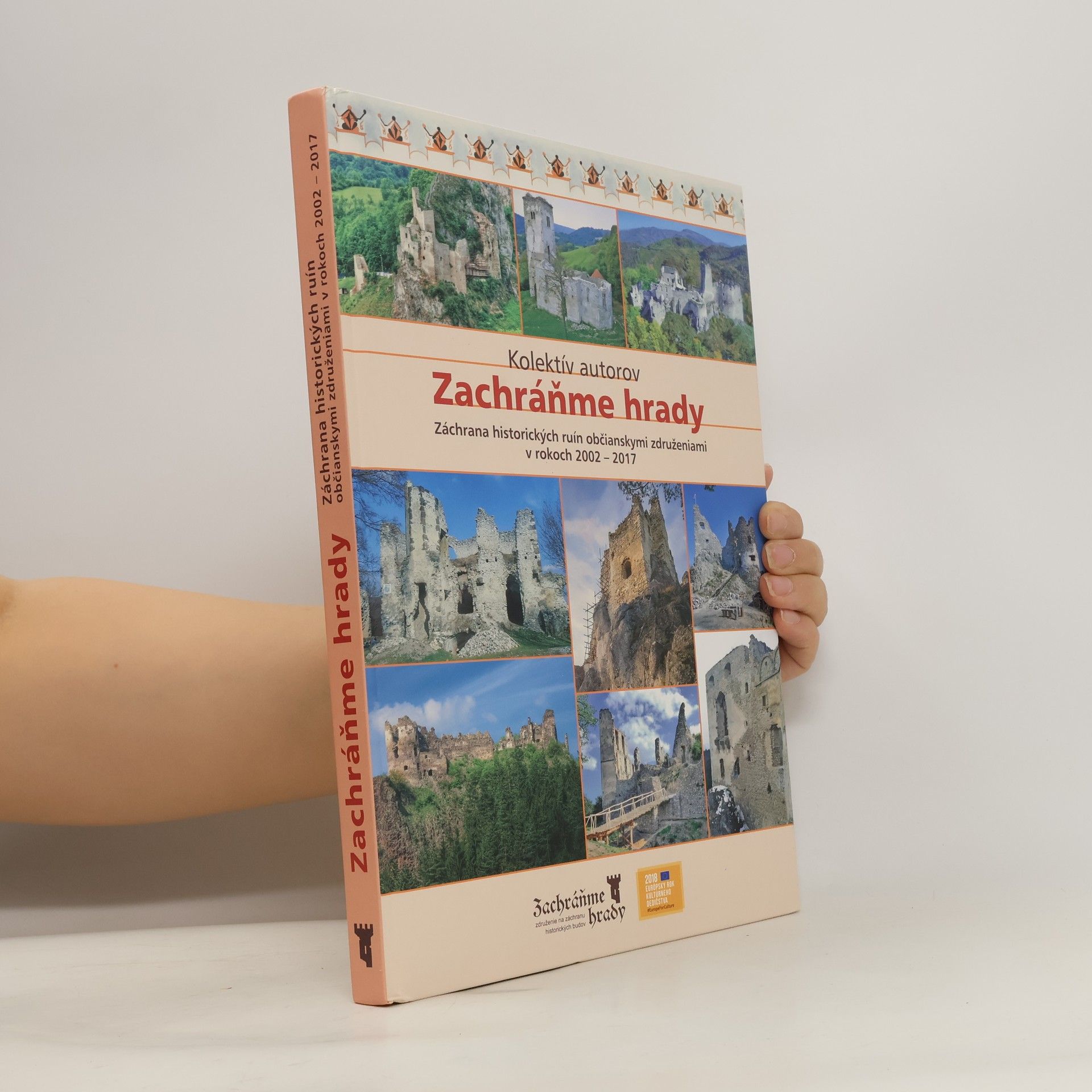 Collective Zachráňme hrady
