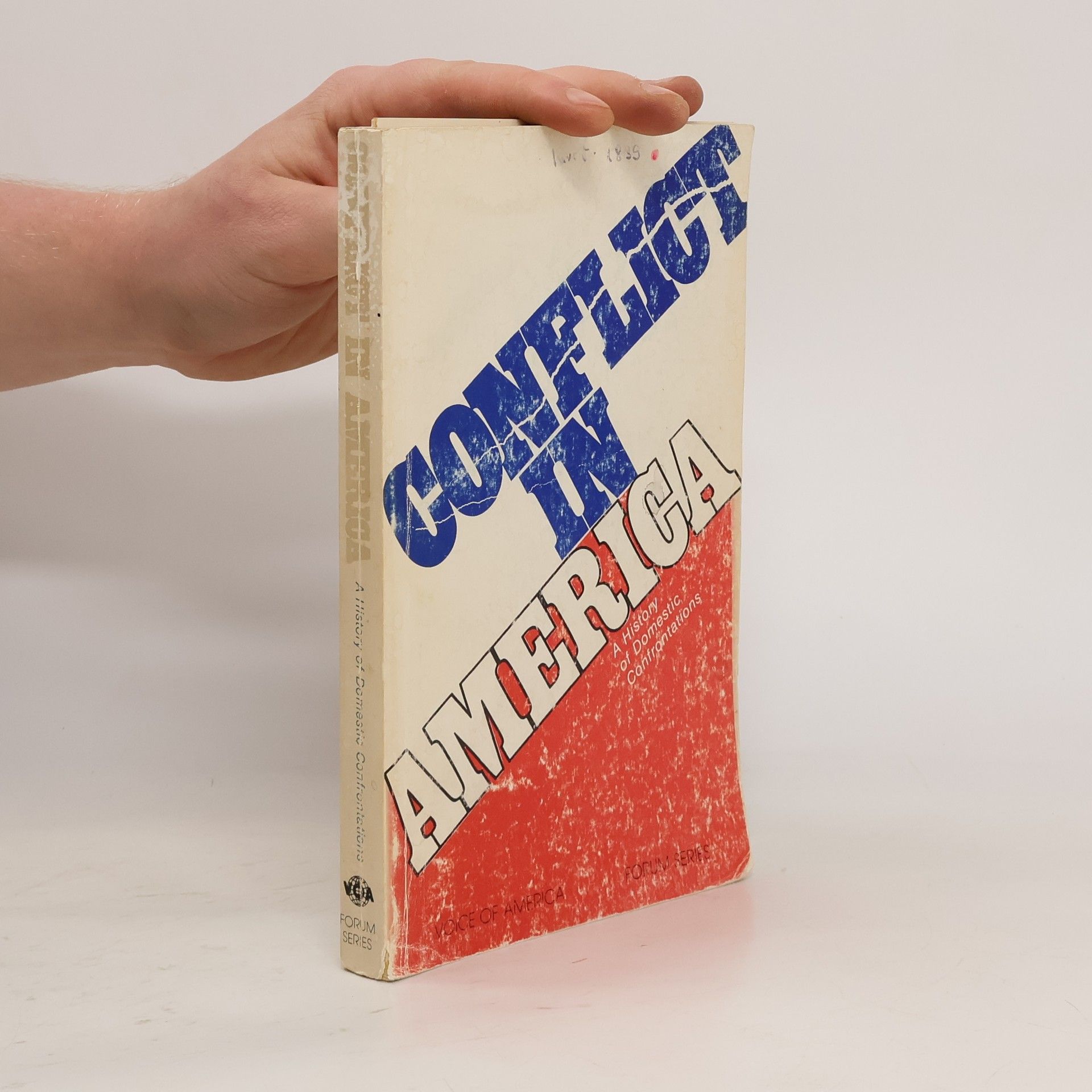 Collectif d'auteurs Conflict in America