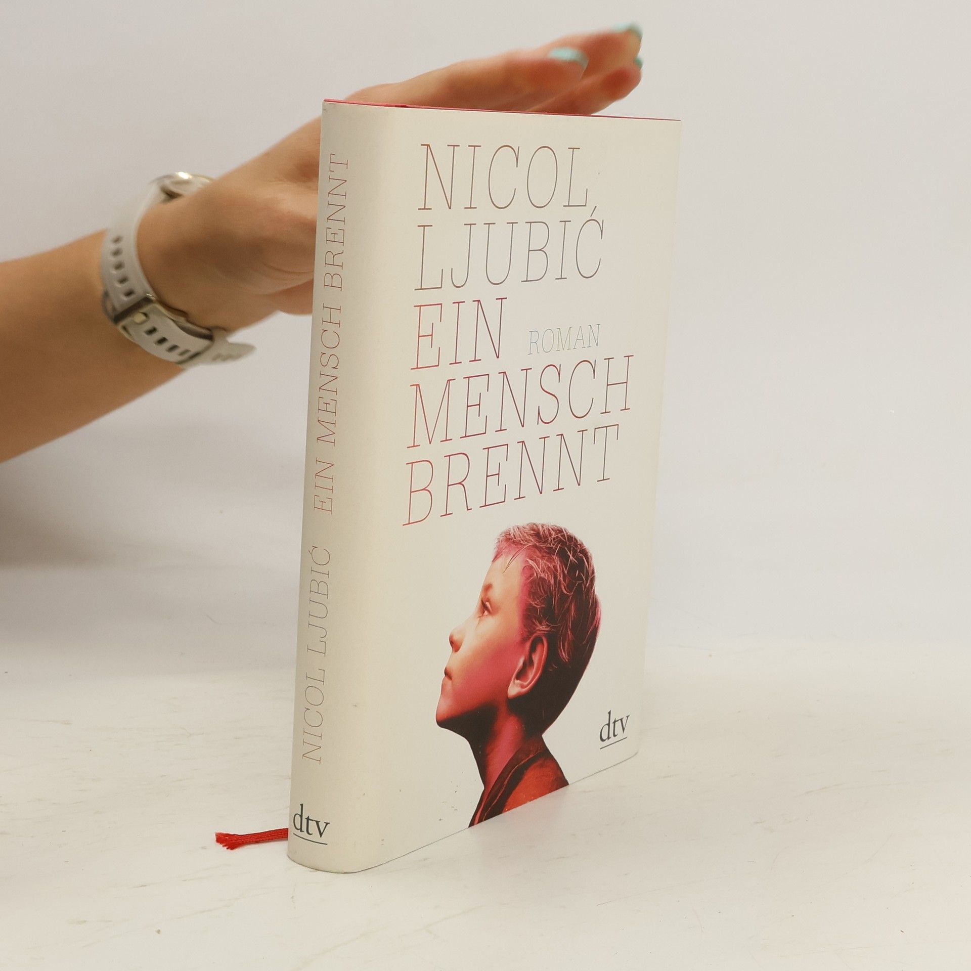 Nicol Ljubic Ein Mensch brennt