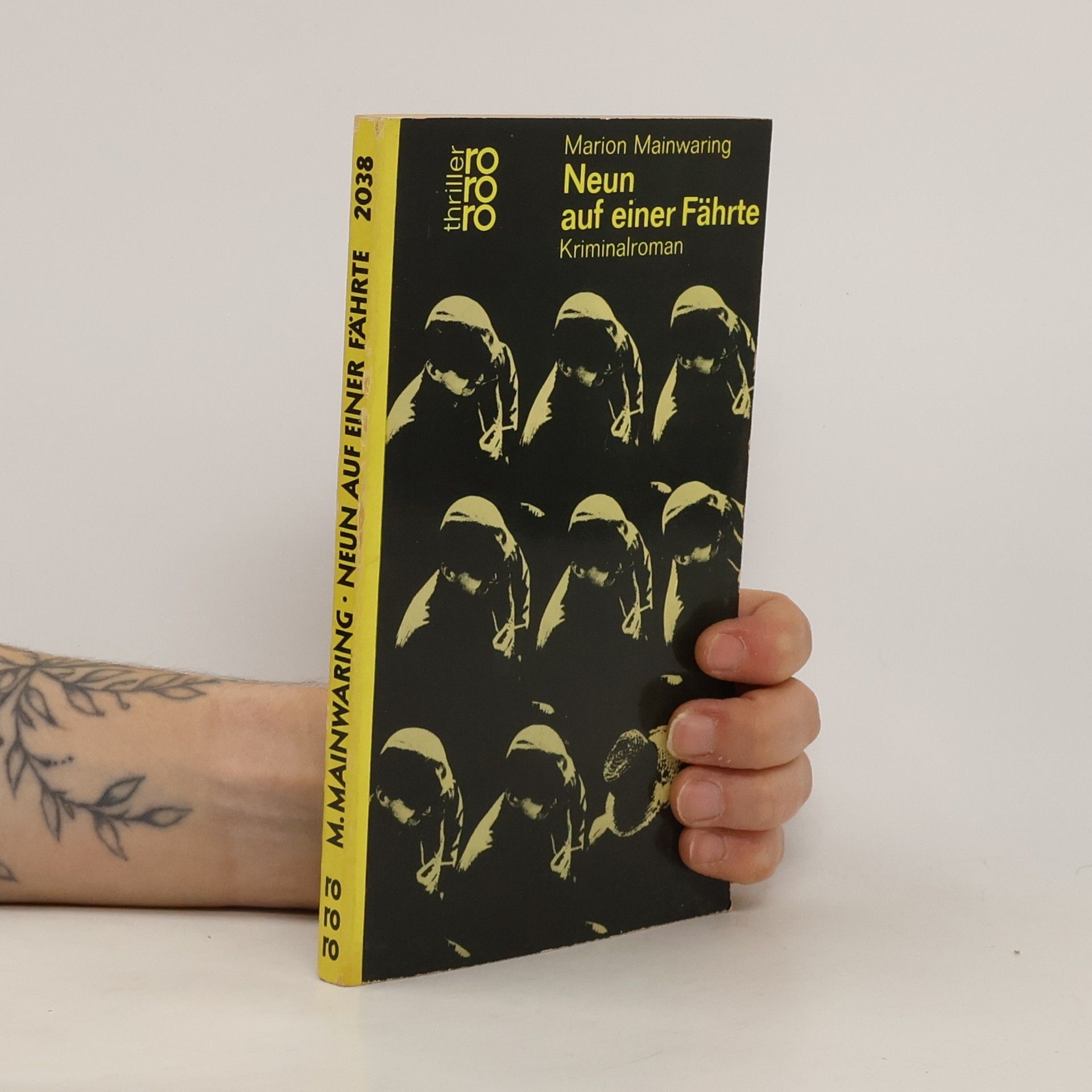 Neun auf einer Fährte