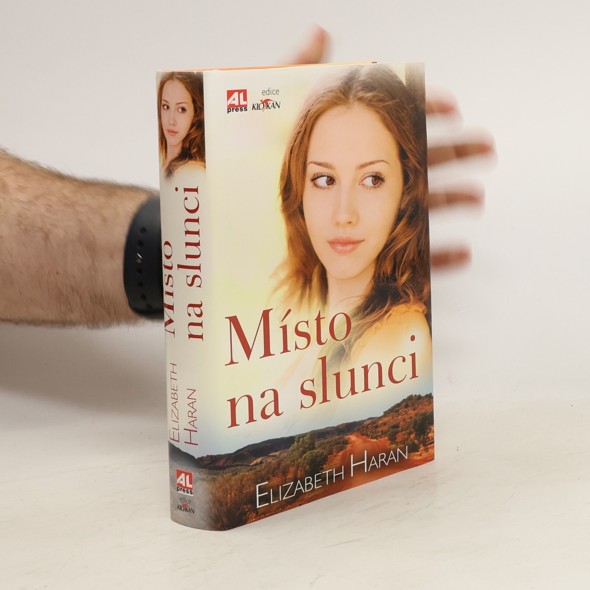 Elizabeth Haran Místo na slunci
