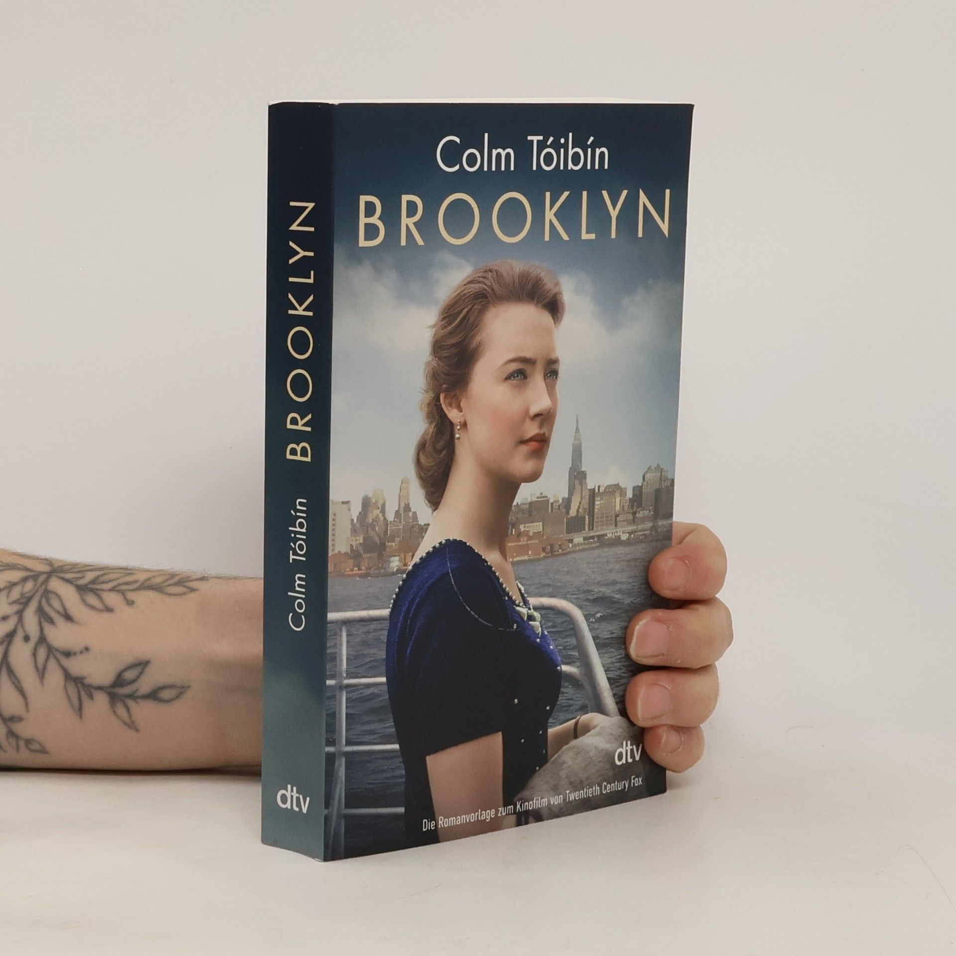 Colm Tóibín Brooklyn