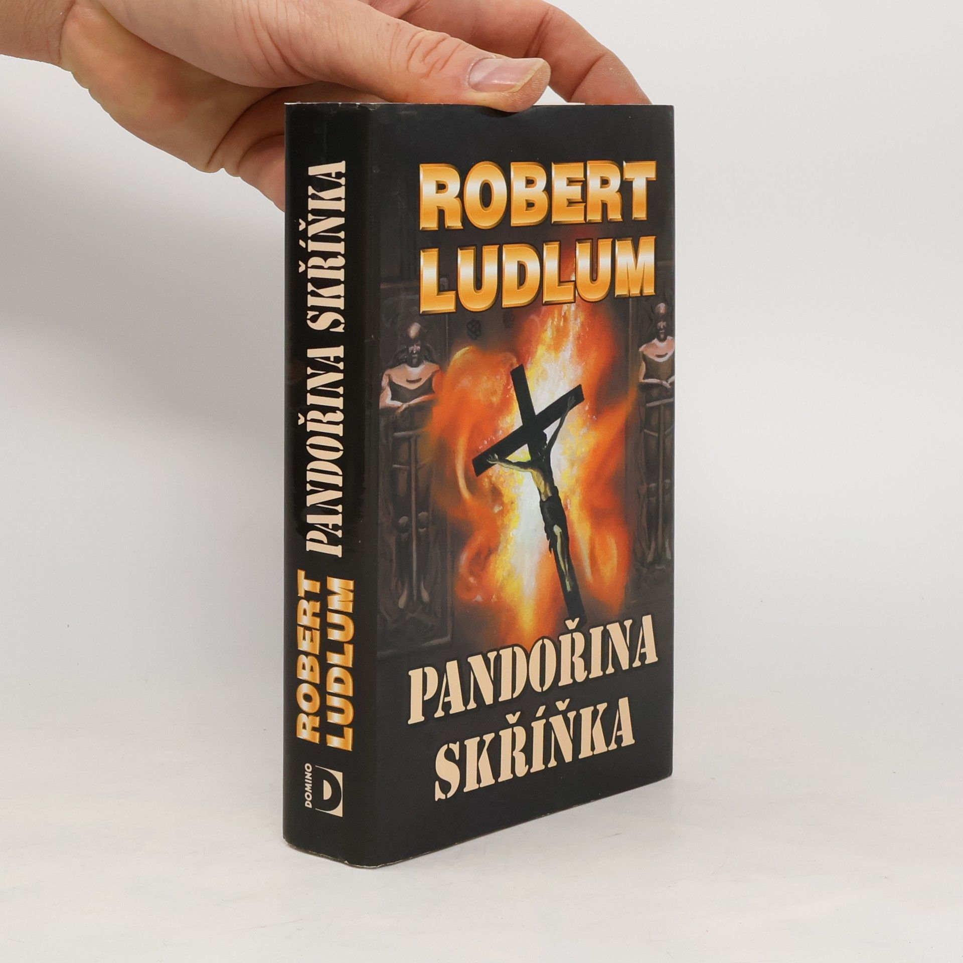 Robert Ludlum Pandořina skříňka