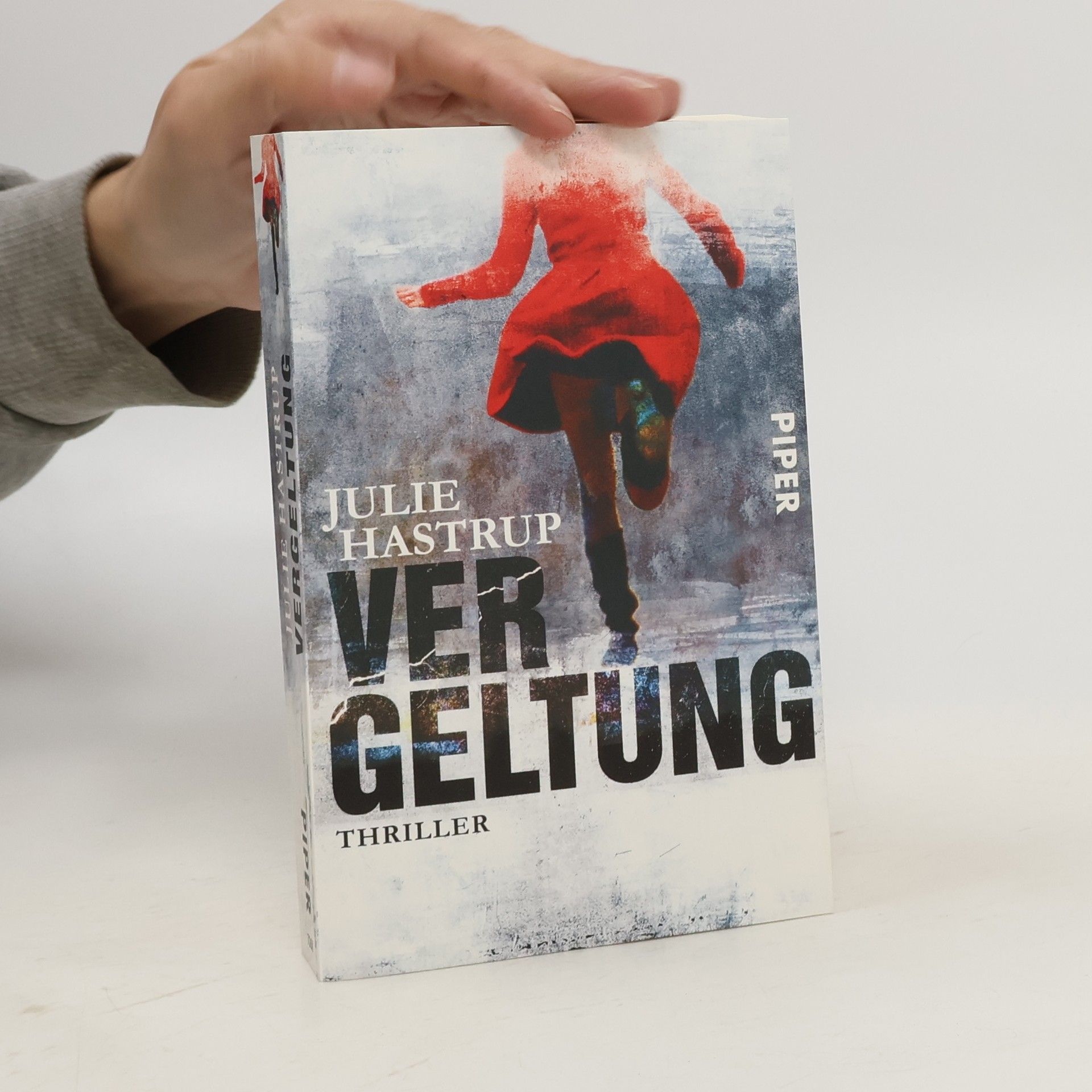 Julie Hastrup Vergeltung