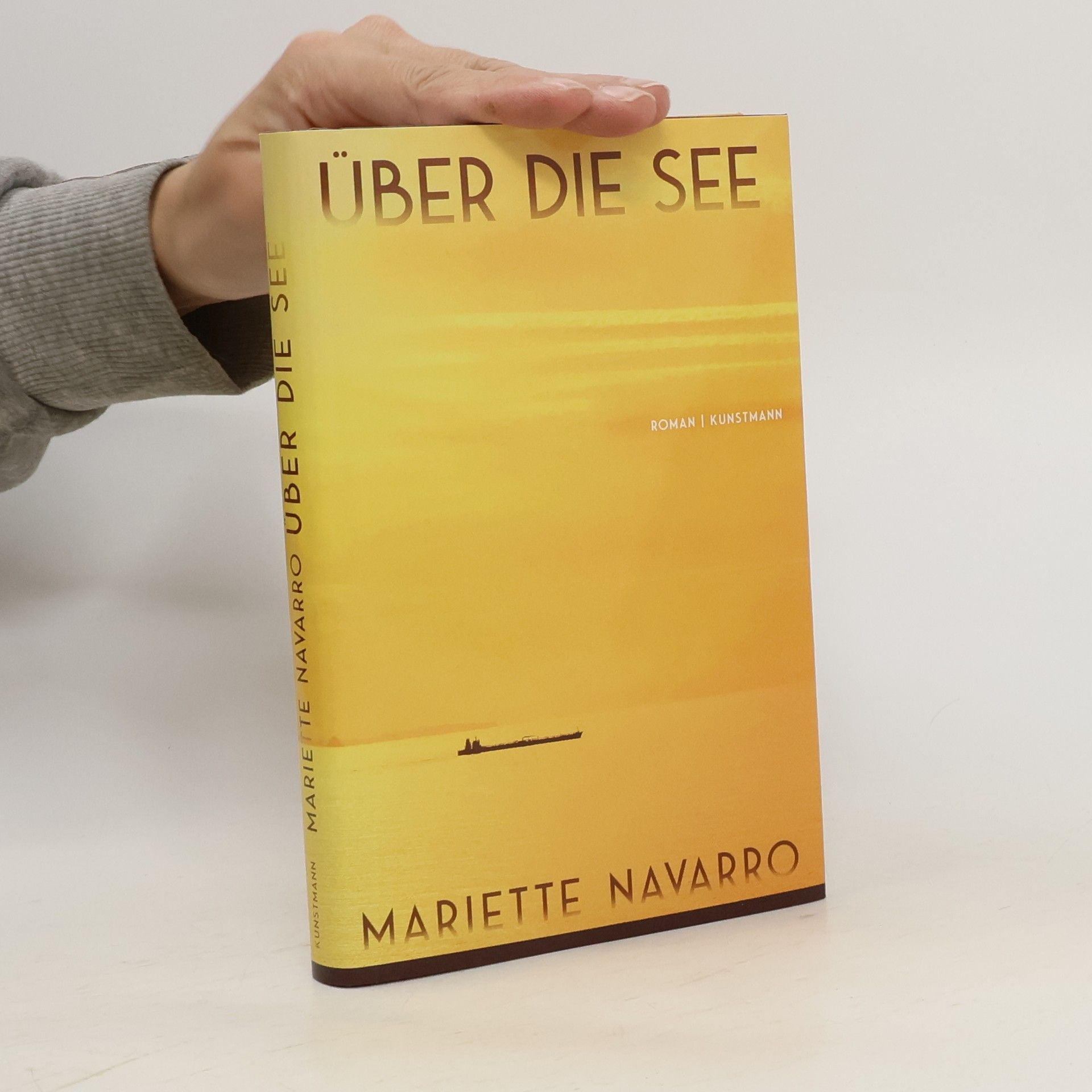 Mariette Navarro Über die See