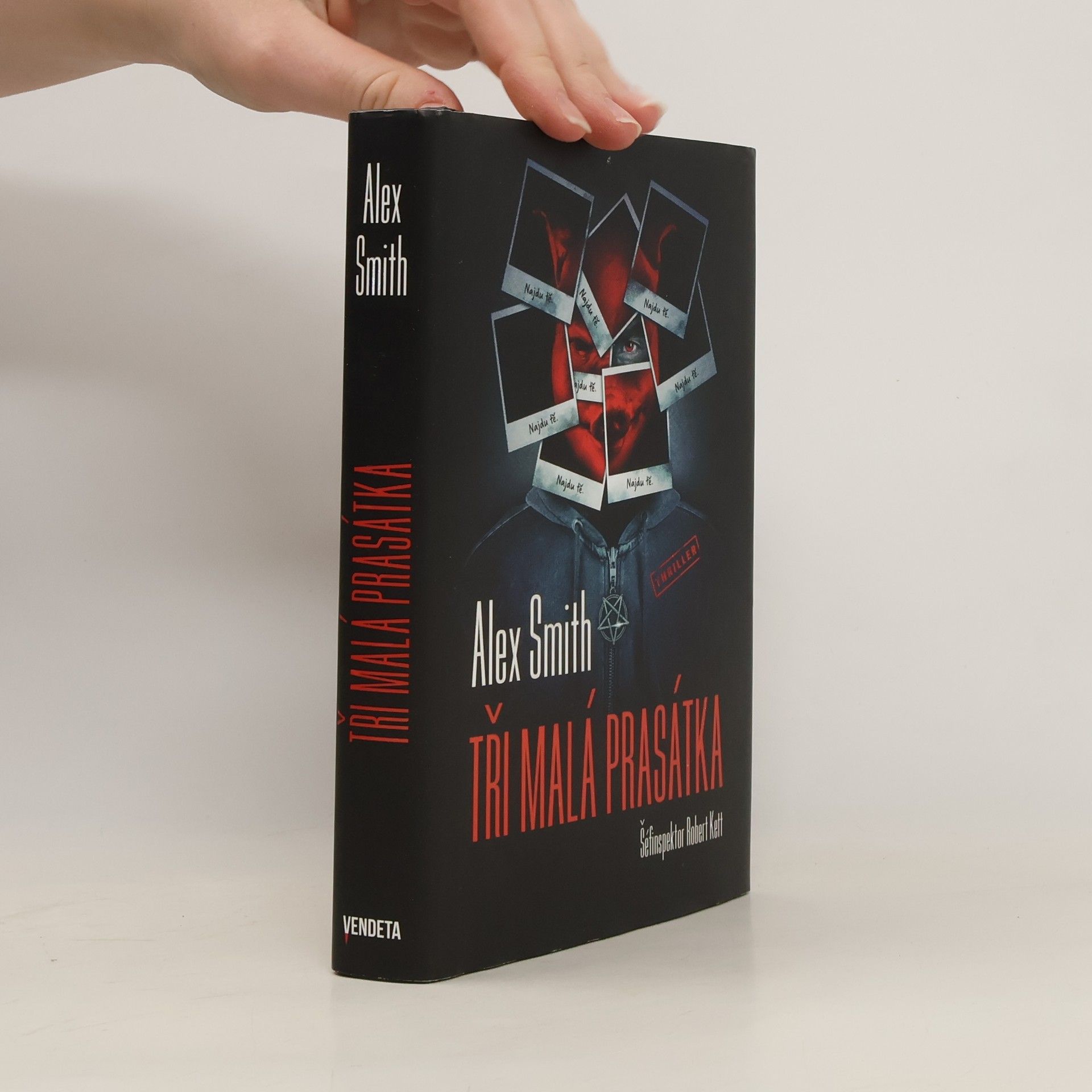Alexander Gordon Smith Tři malá prasátka
