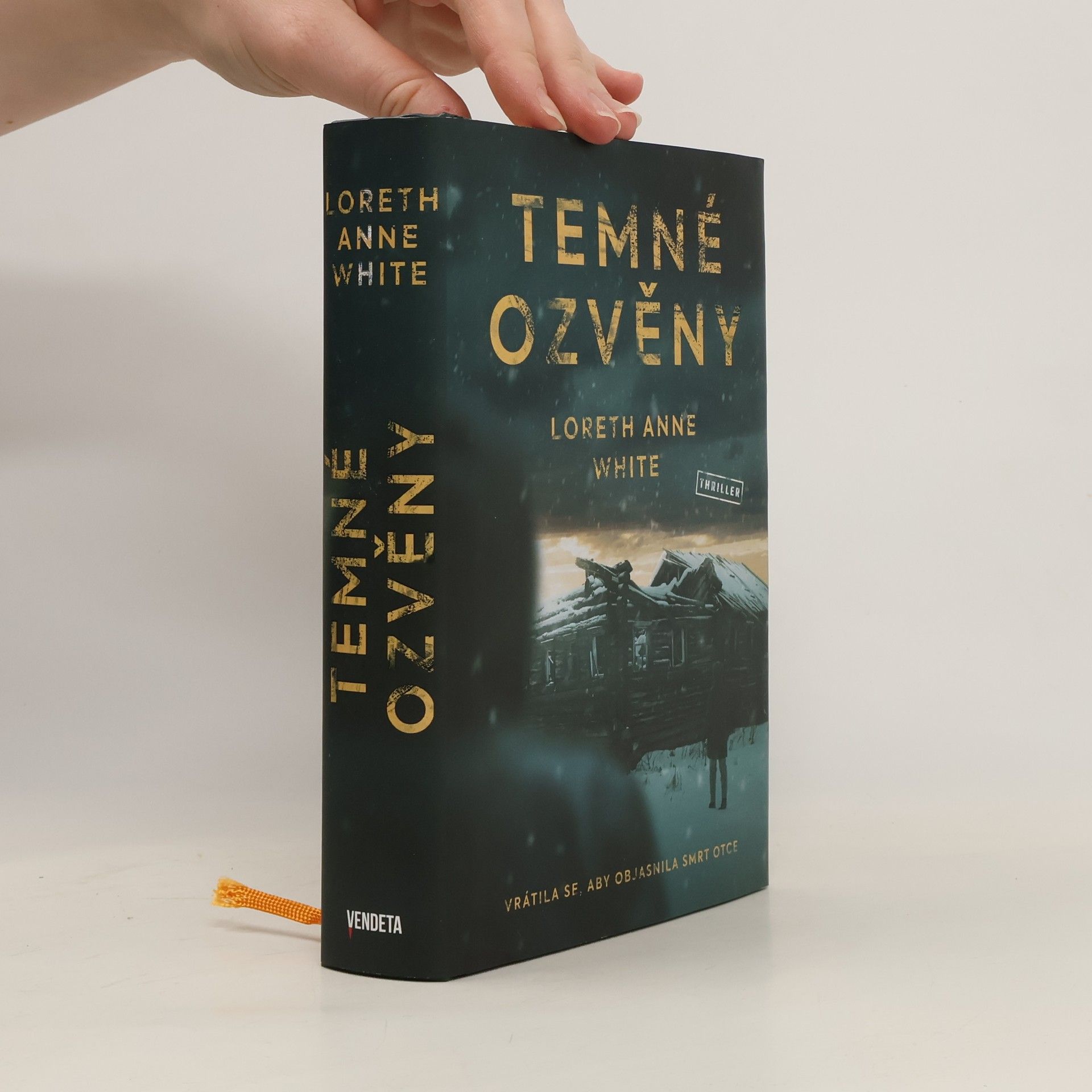 Loreth Anne White Temné ozvěny