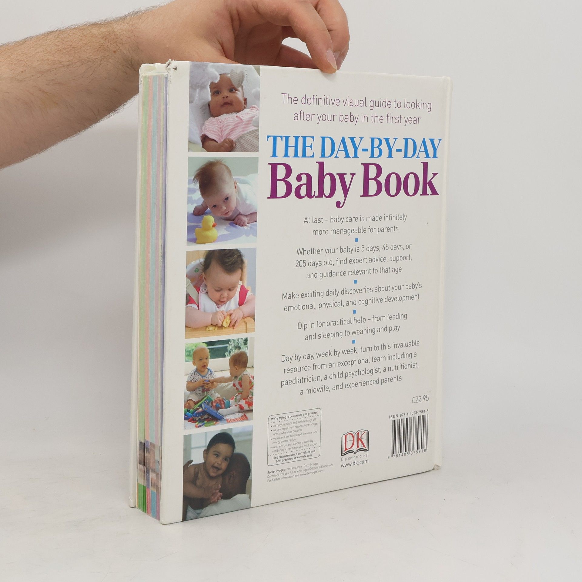 Collectif d'auteurs The Day-by-day Baby Book