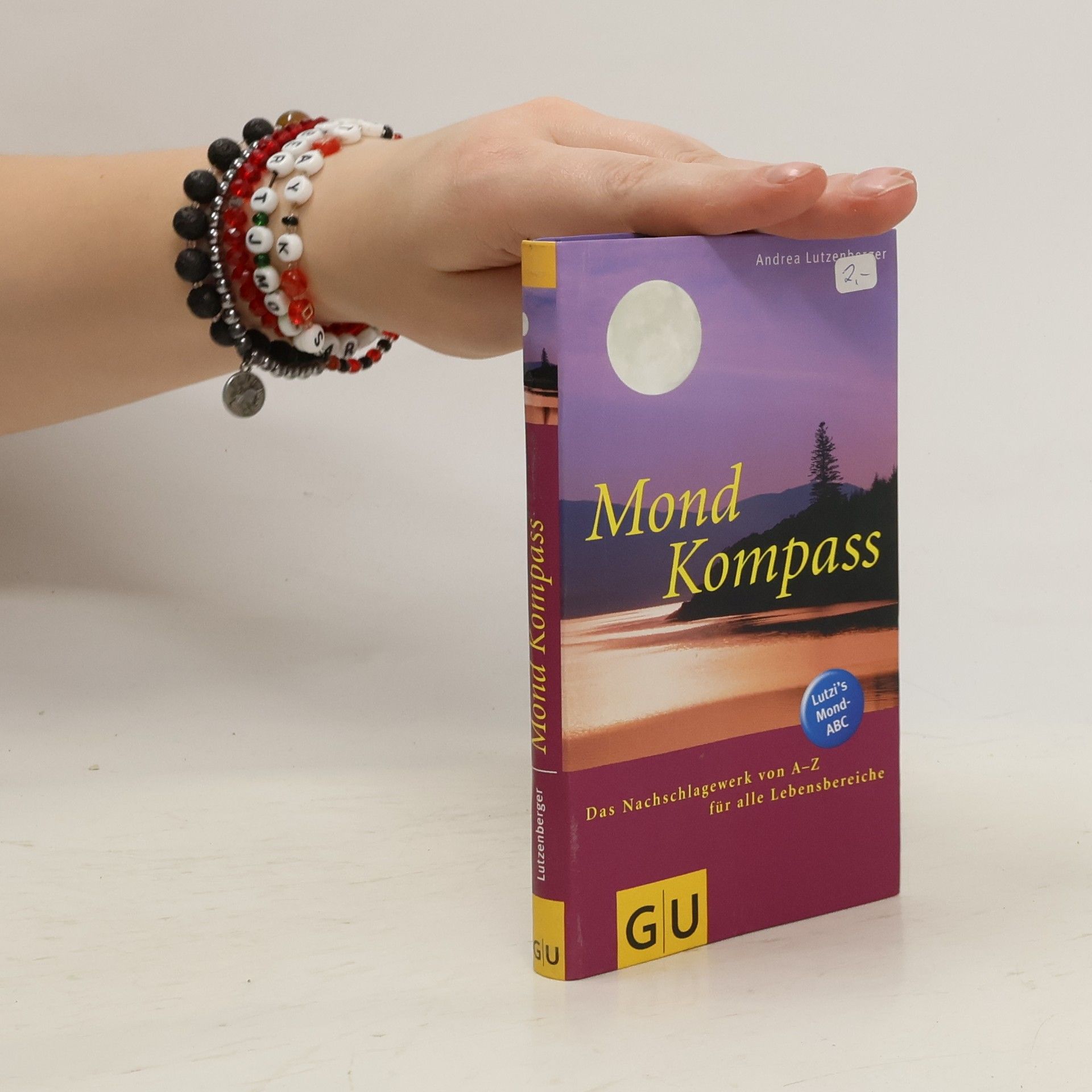Andrea Lutzenberger Mond-Kompass