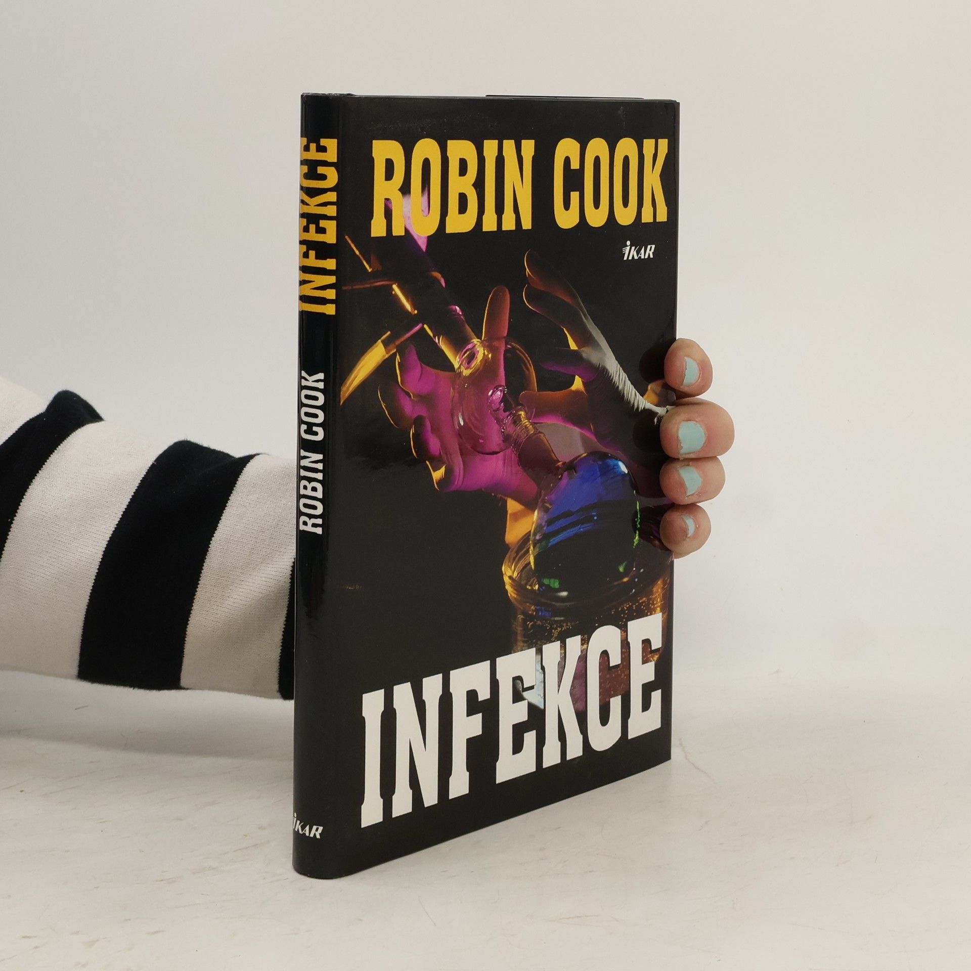 Robin Cook Infekce
