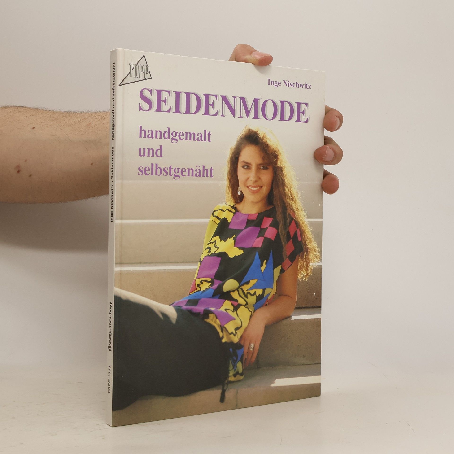 Inge Nischwitz Seidenmode: Handbemalt und selbst genäht