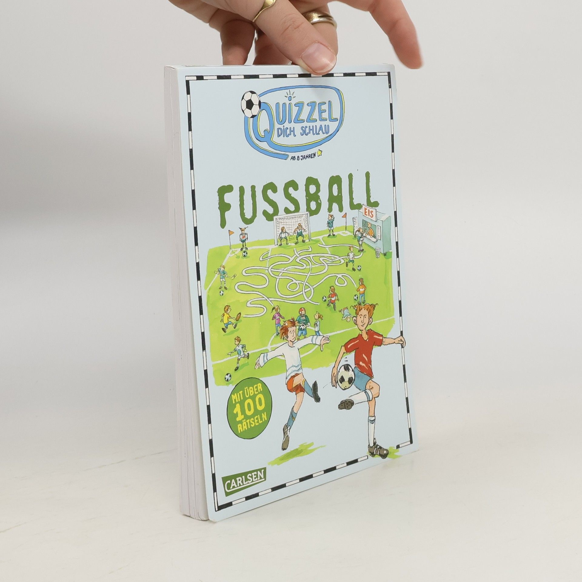 Nikki Busch Quizzel dich schlau: Fußball