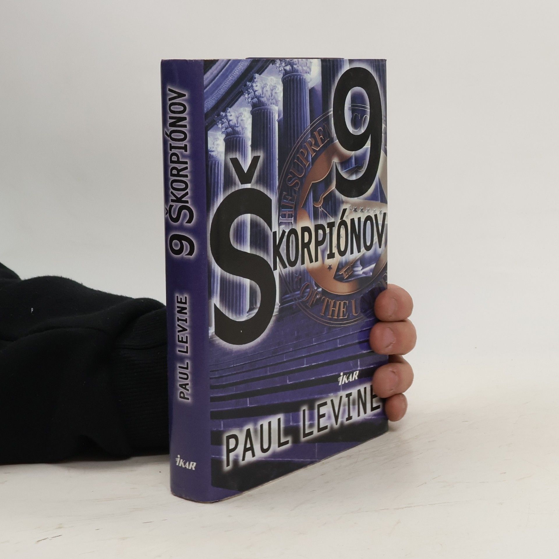Paul Levine 9 Škorpiónov