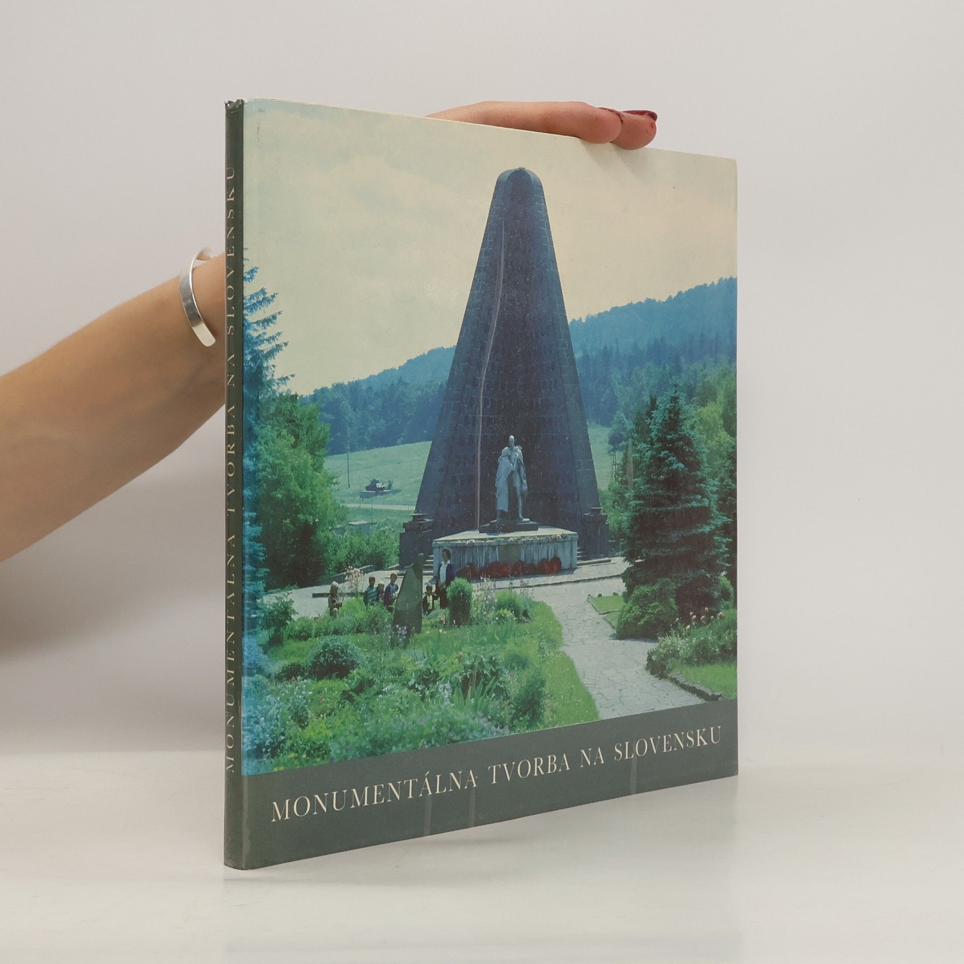 Autorenkollektiv Monumentálna tvorba na Slovensku